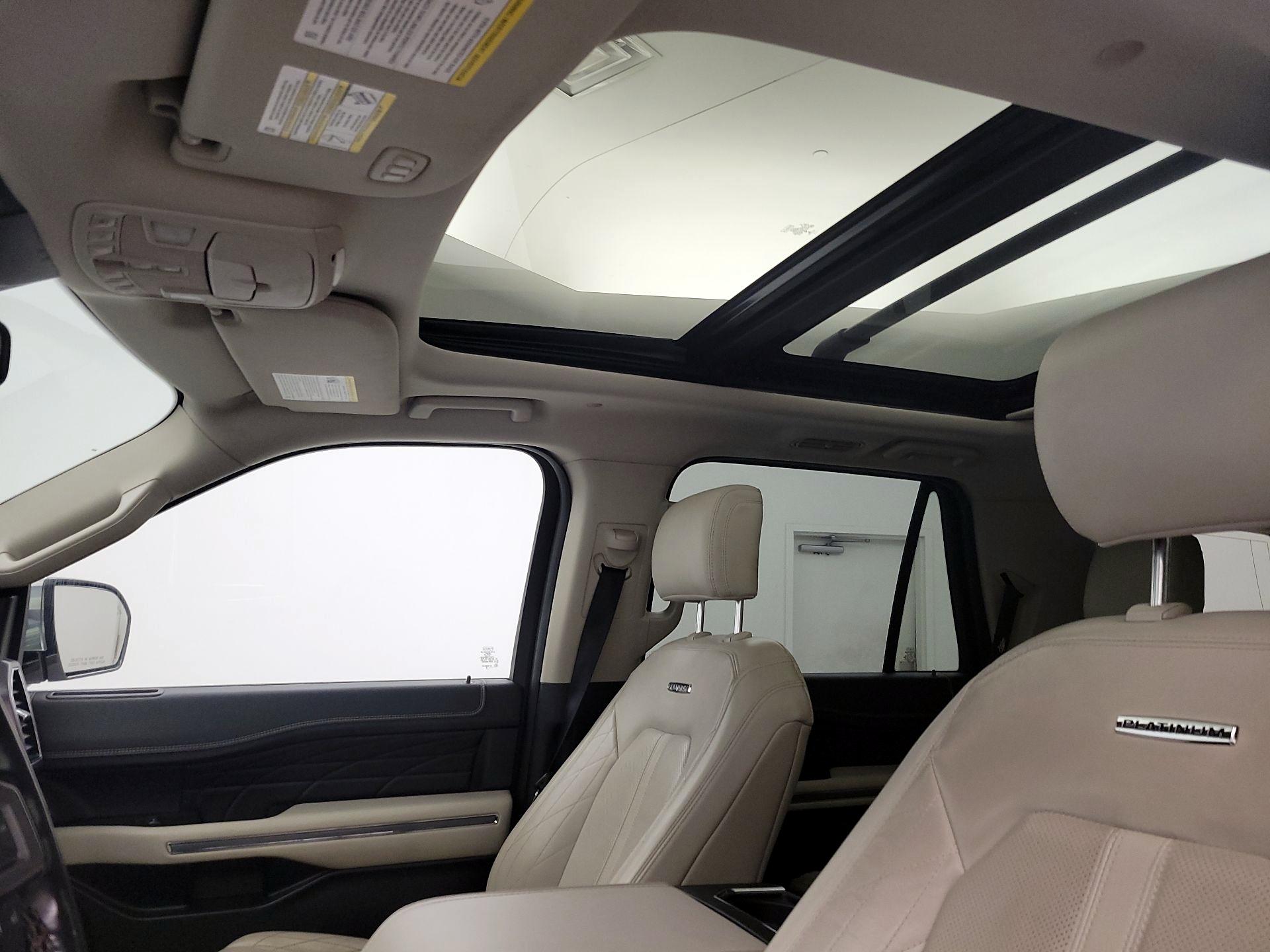 Thumbnail: 2019 Ford Expedition - 18