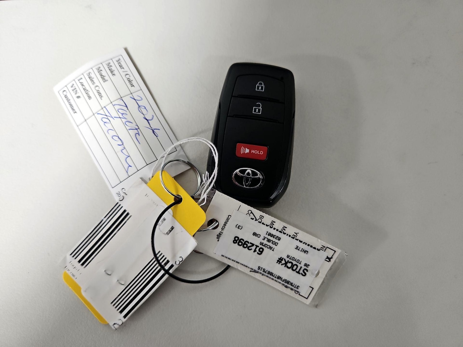 2026 Toyota Tacoma SR5 - Photo 24