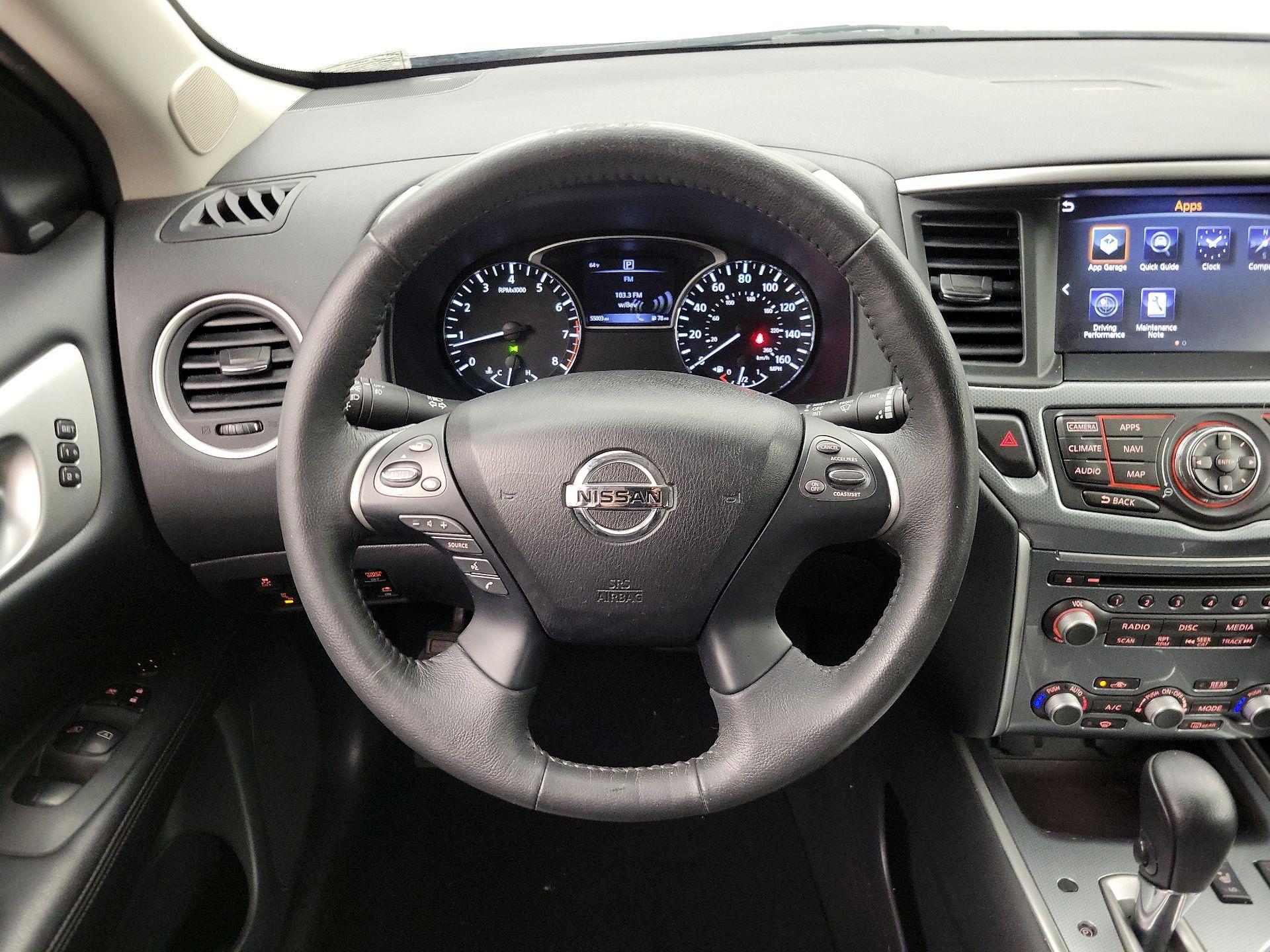 Thumbnail: 2017 Nissan Pathfinder - 10