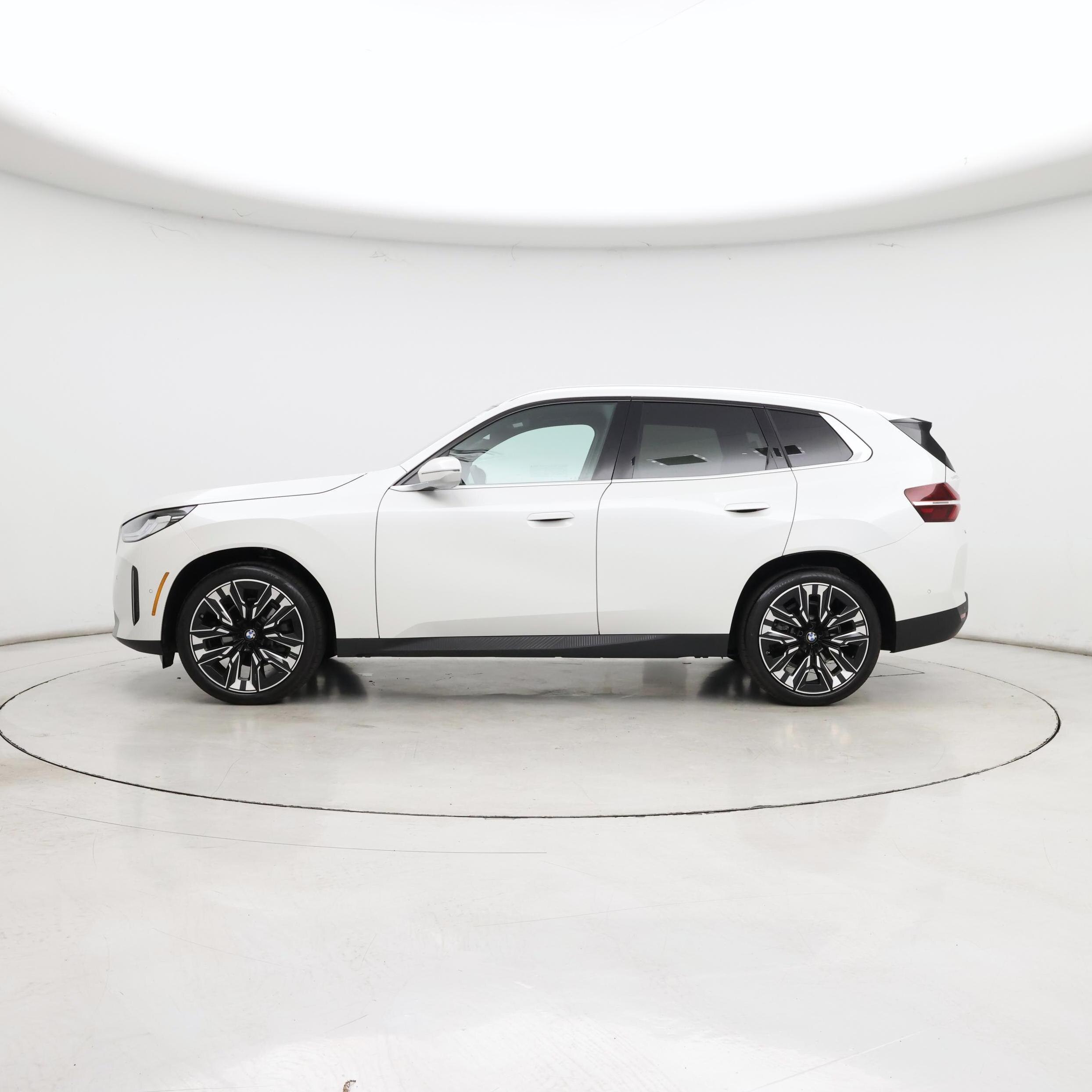 Thumbnail: 2026 BMW X3 - 3