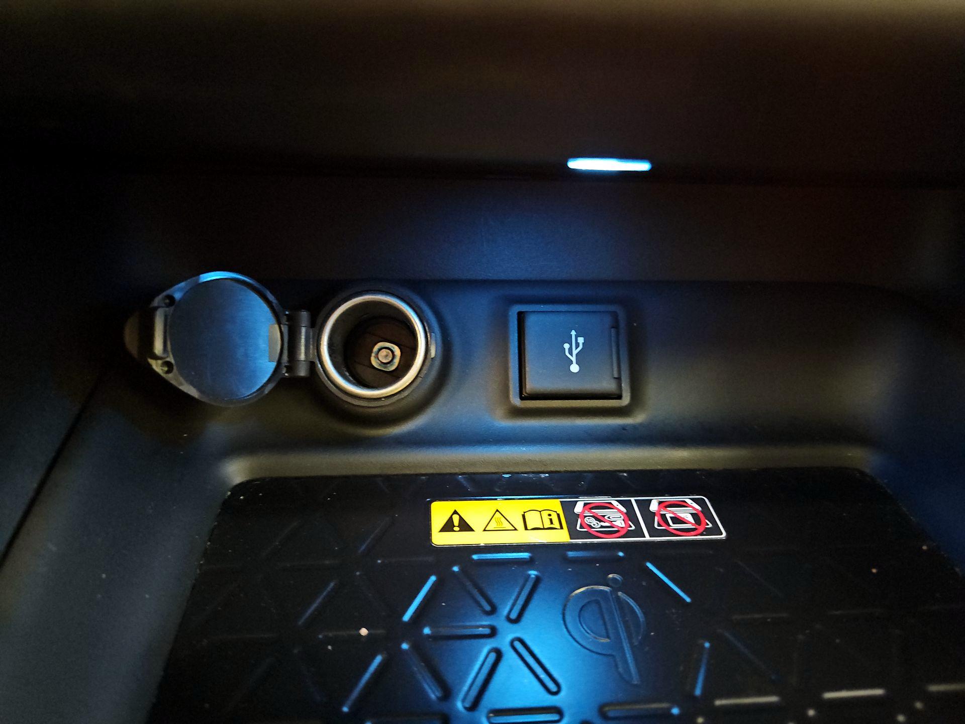 Thumbnail: 2022 Toyota RAV4 - 19