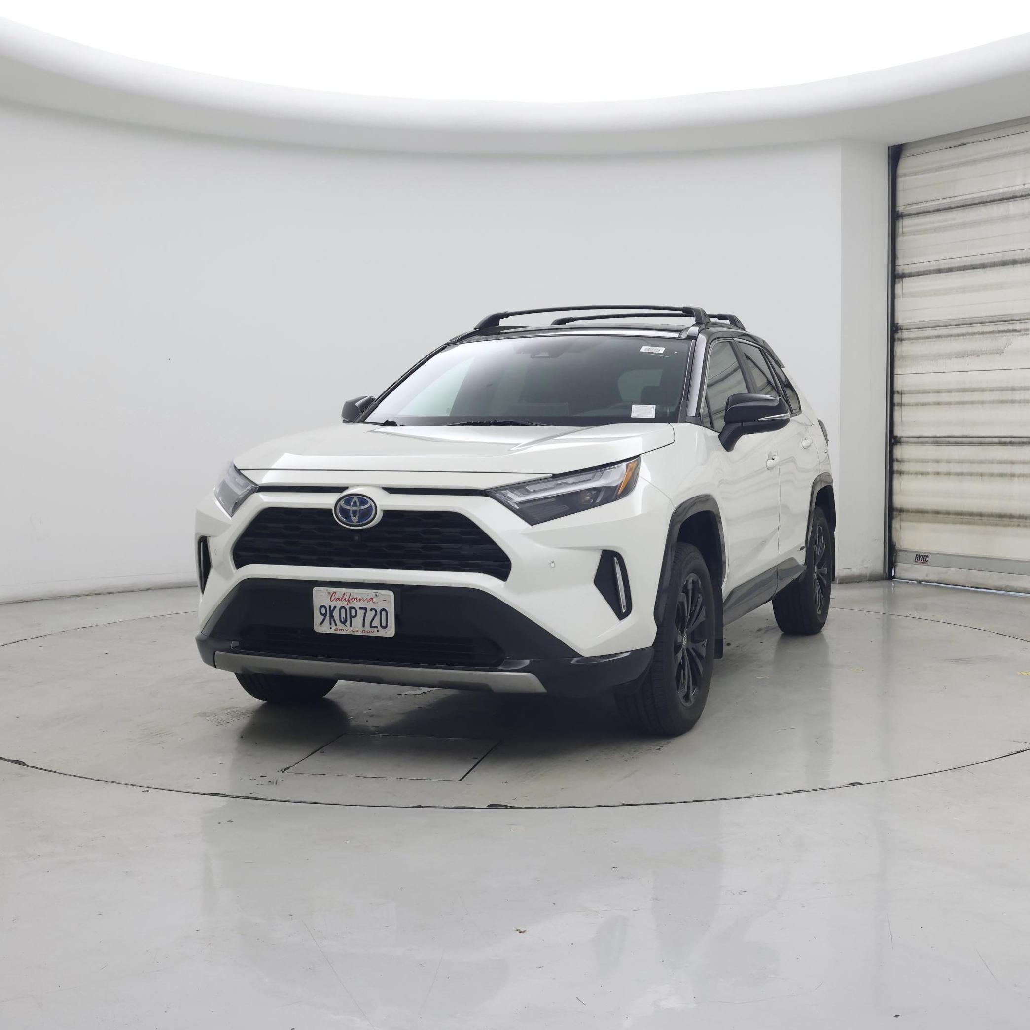 Thumbnail: 2022 Toyota RAV4 - 4