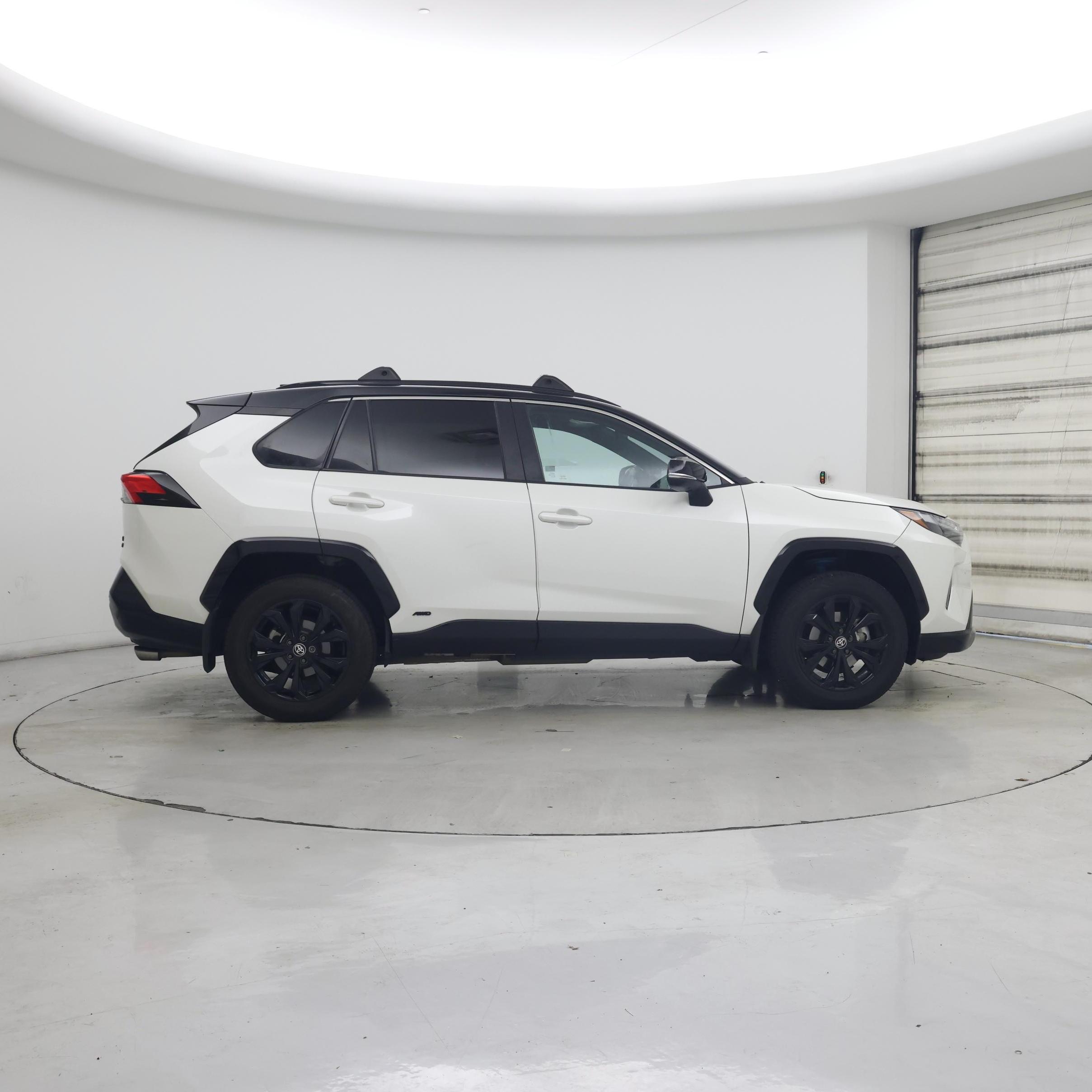 Thumbnail: 2022 Toyota RAV4 - 7