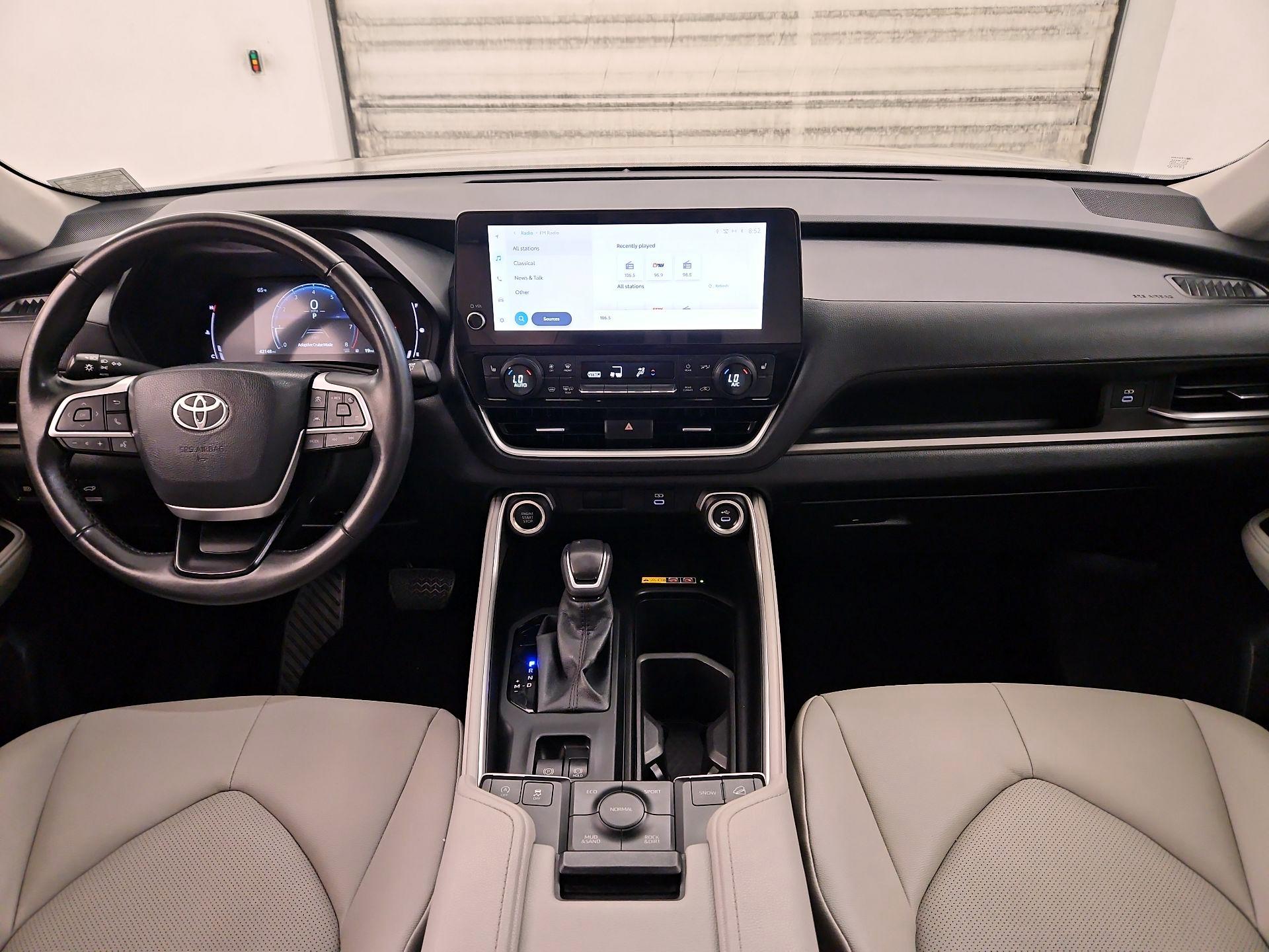 Thumbnail: 2024 Toyota Grand Highlander - 9