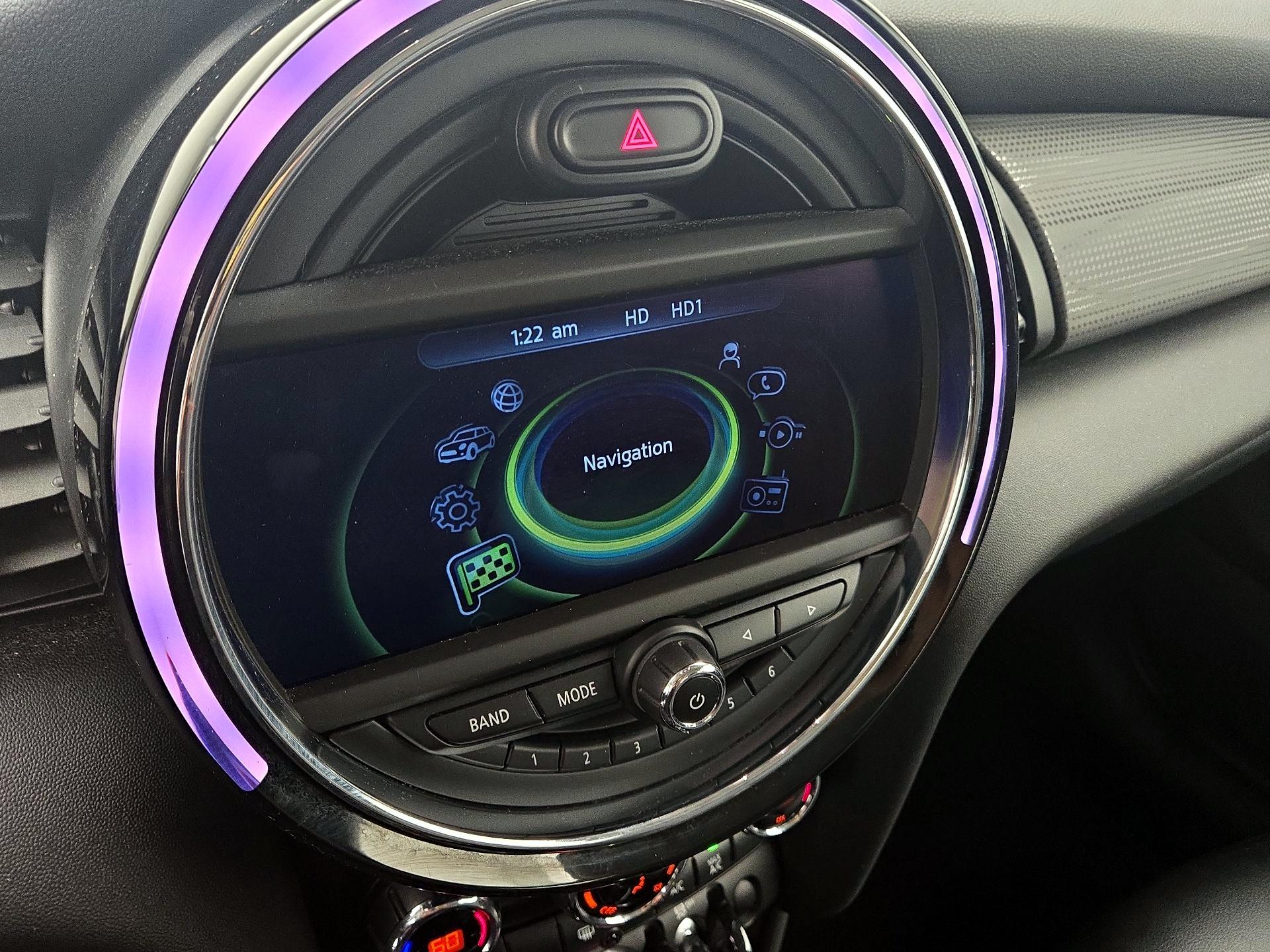 Thumbnail: 2015 MINI Cooper Hardtop - 14