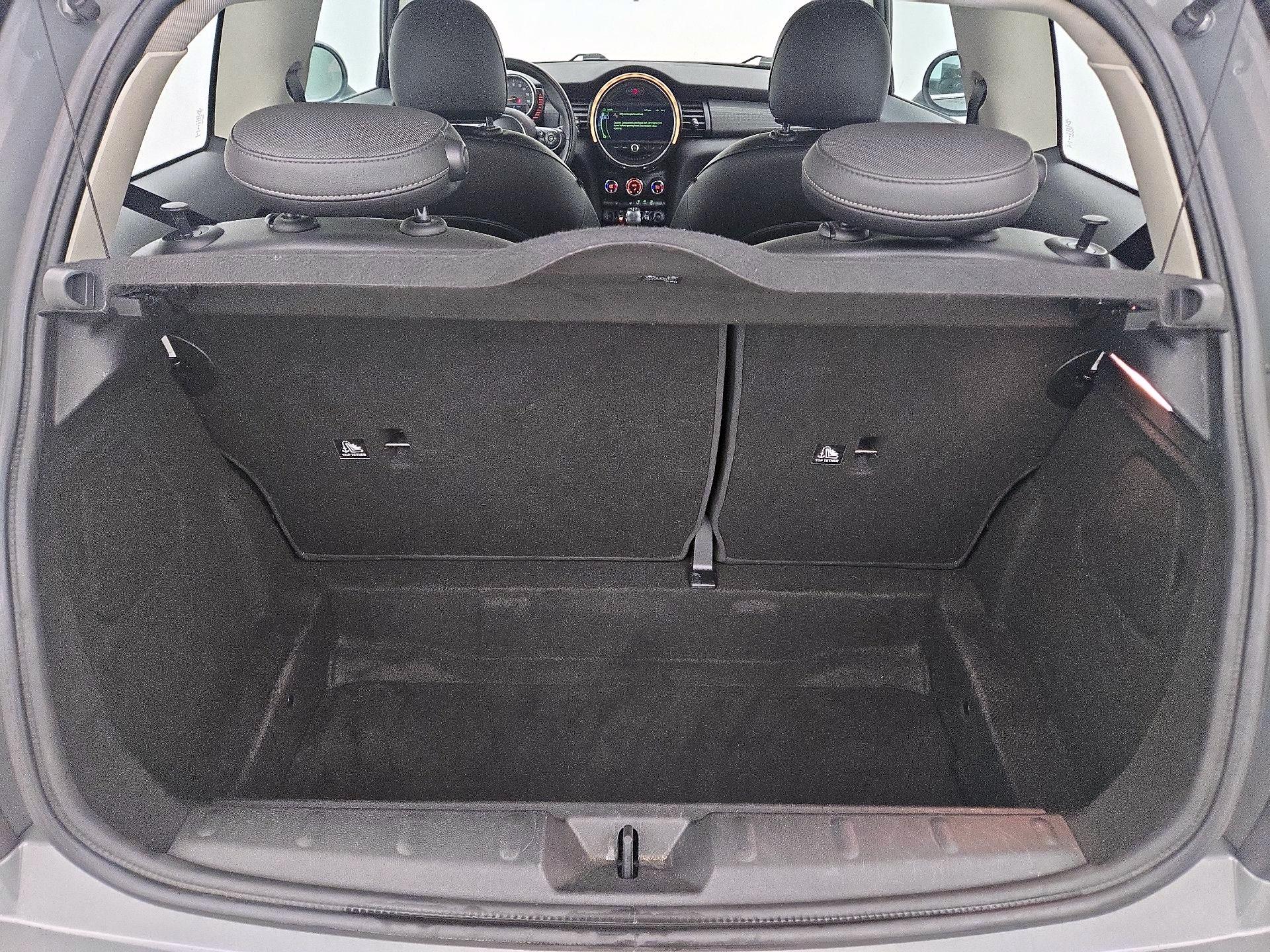 Thumbnail: 2015 MINI Cooper Hardtop - 19