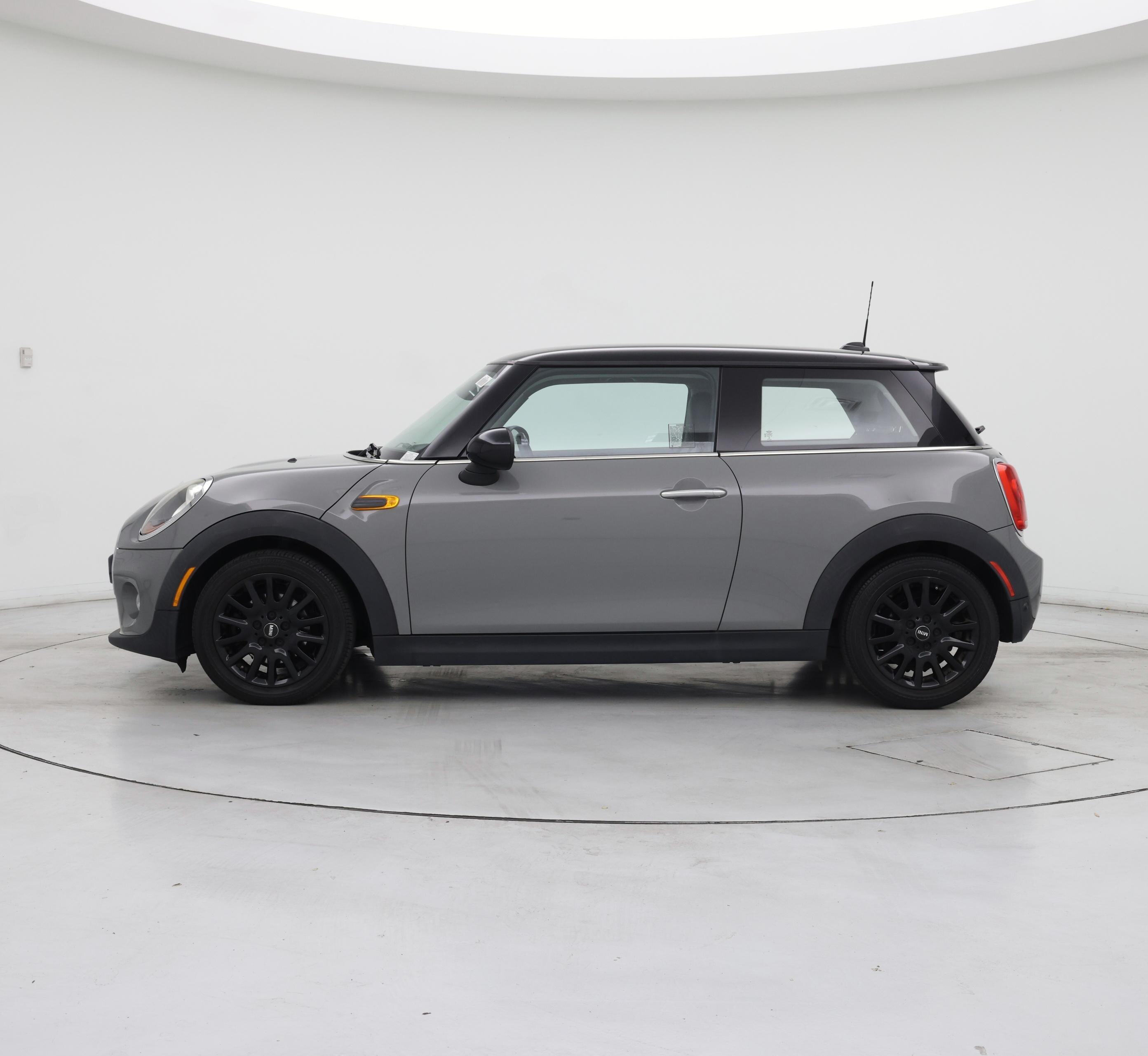 Thumbnail: 2015 MINI Cooper Hardtop - 3