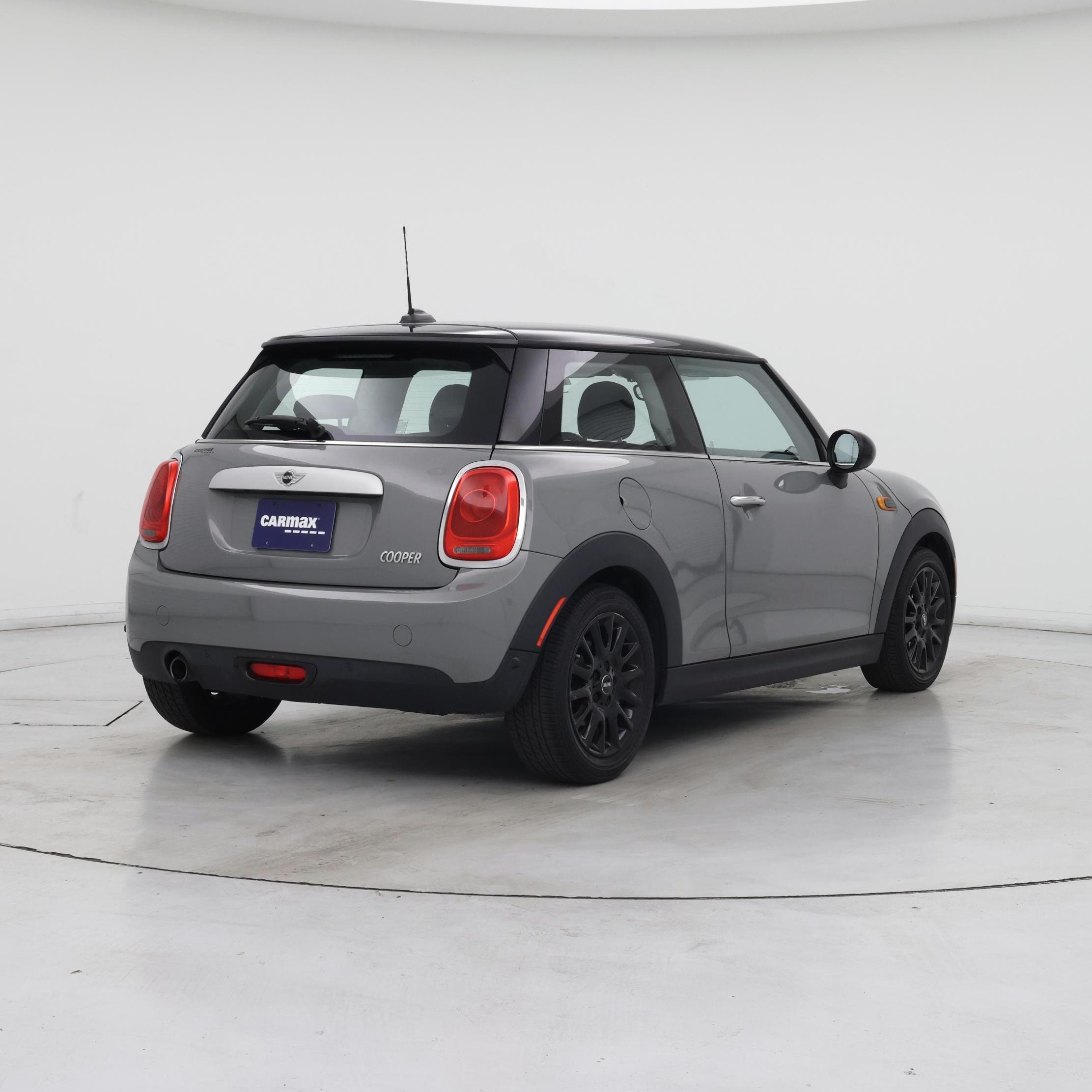 Thumbnail: 2015 MINI Cooper Hardtop - 8