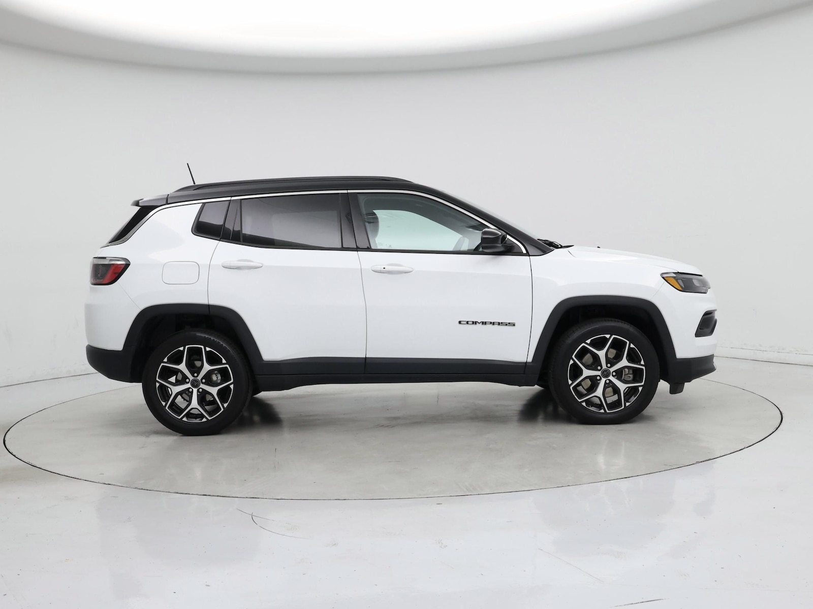 2025 Jeep Compass Limited - Photo 8