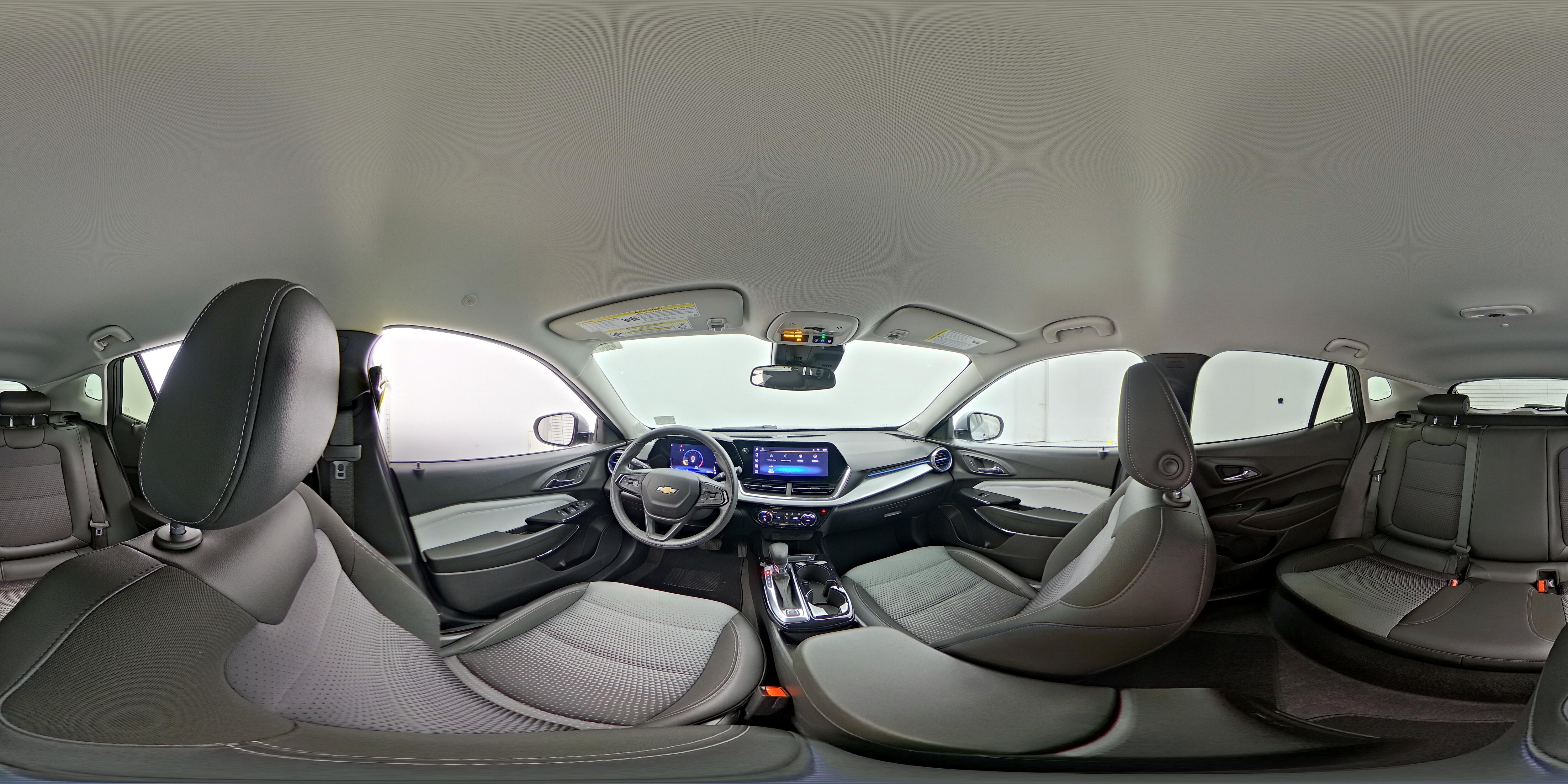 2025 Chevrolet Trax LT - Photo 24