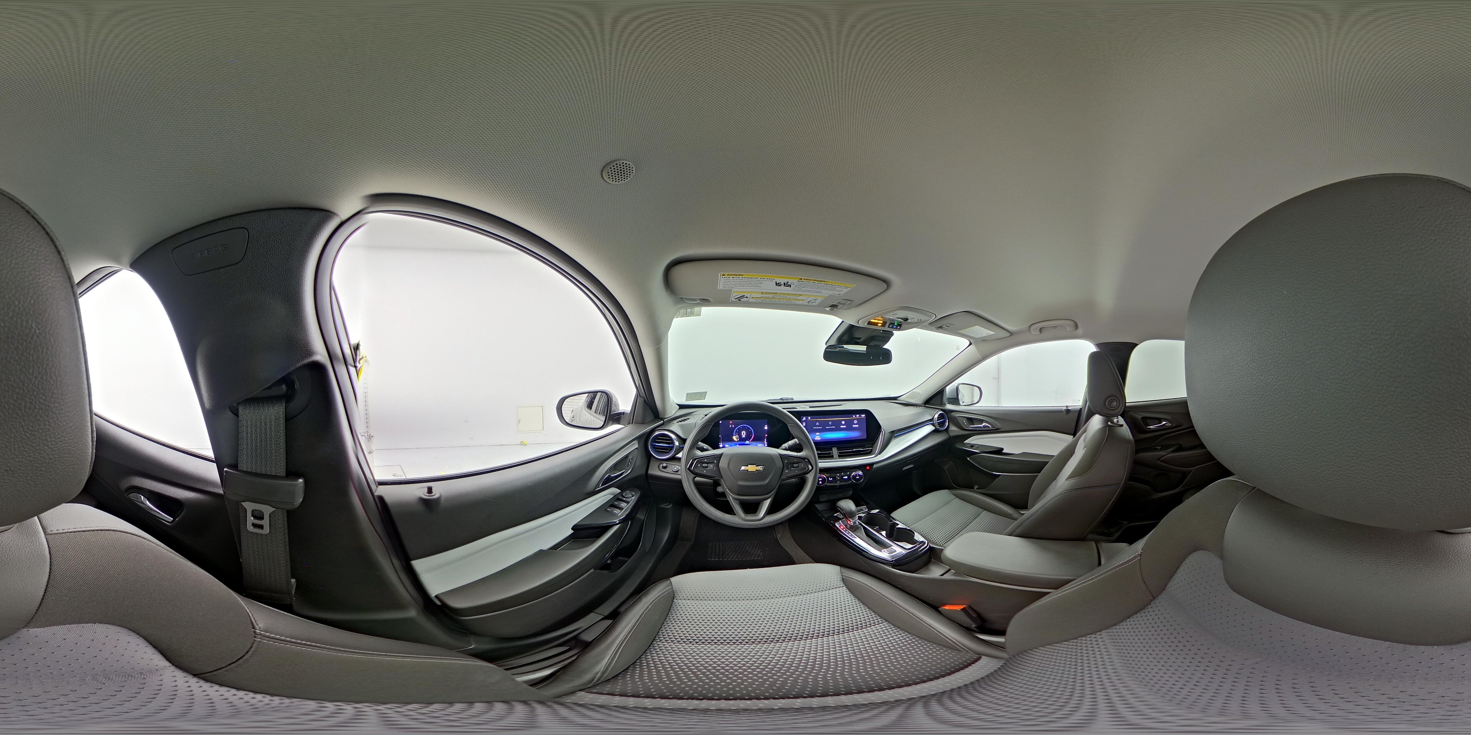 2025 Chevrolet Trax LT - Photo 26