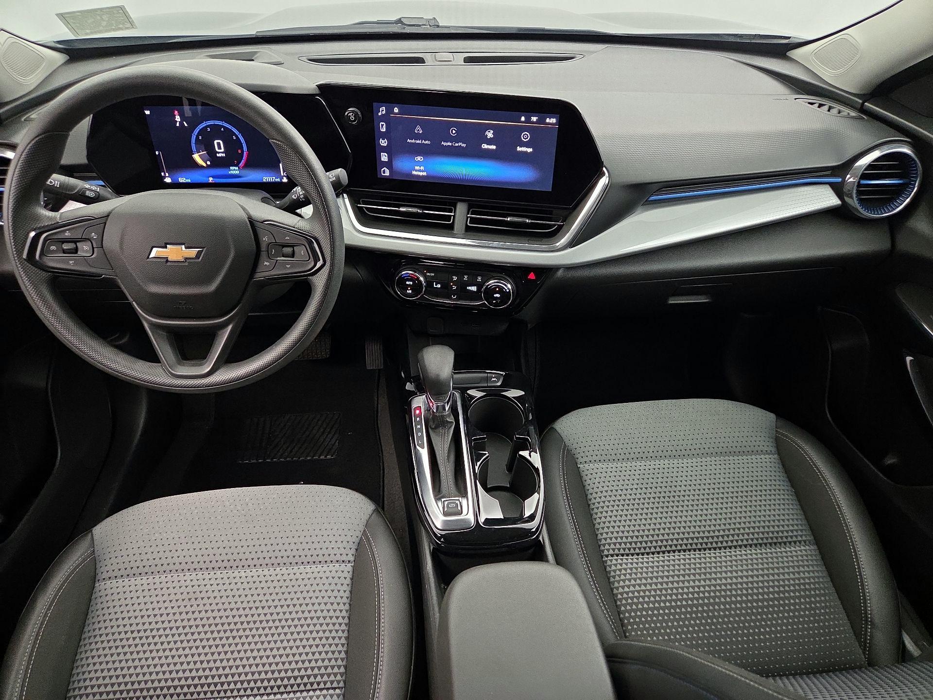 Thumbnail: 2025 Chevrolet Trax - 9
