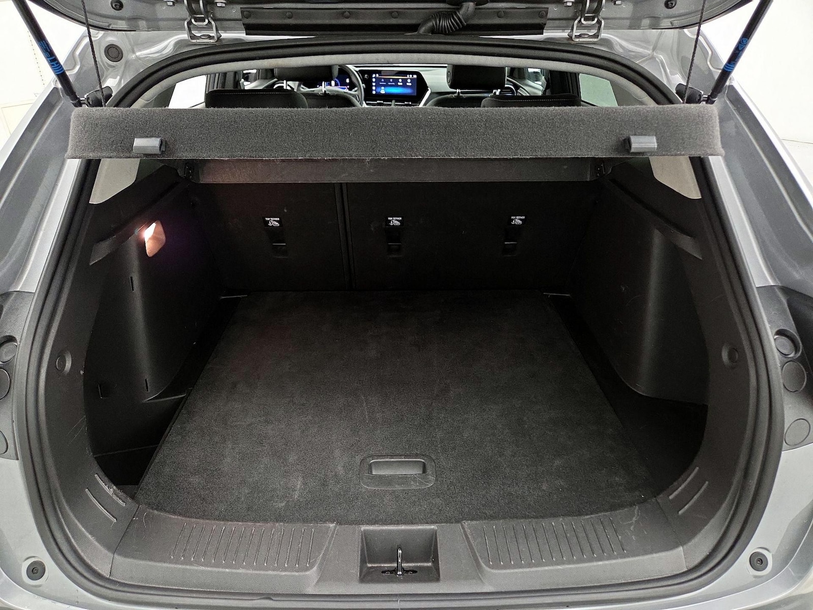 2025 Chevrolet Trax LT - Photo 21