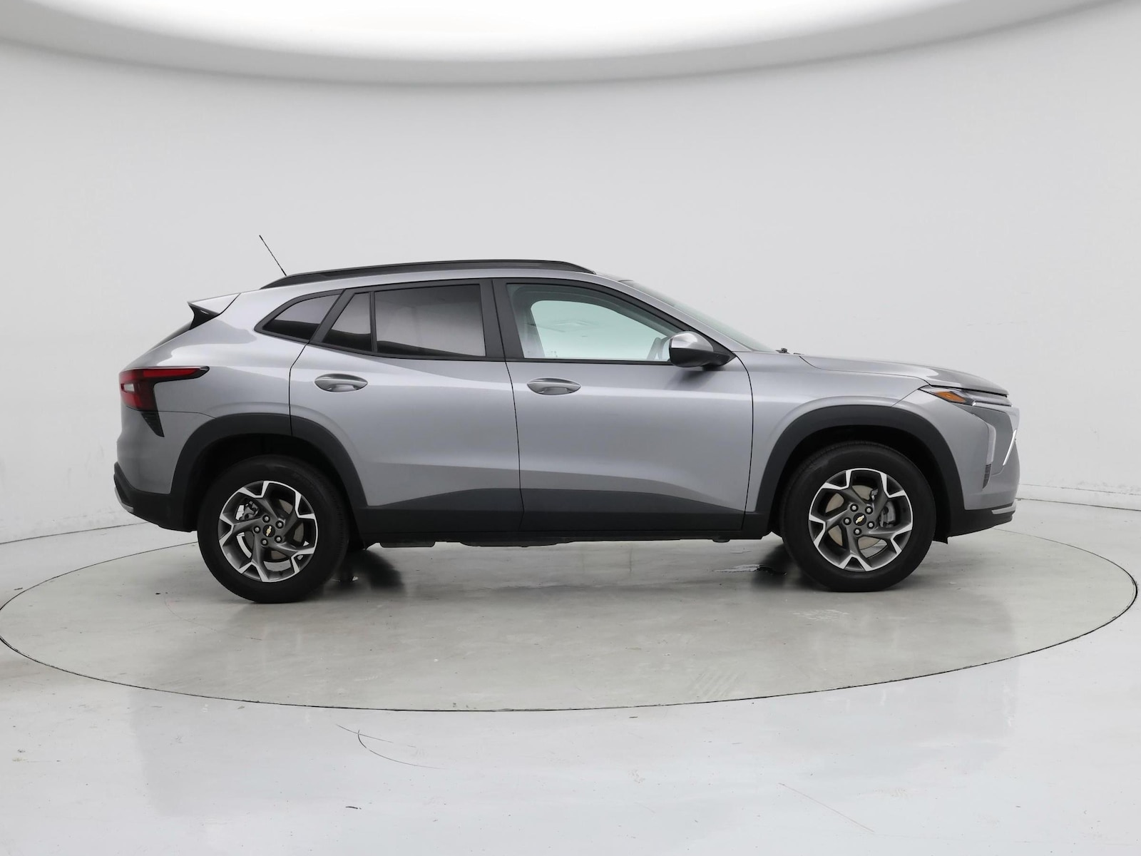 2025 Chevrolet Trax LT - Photo 8