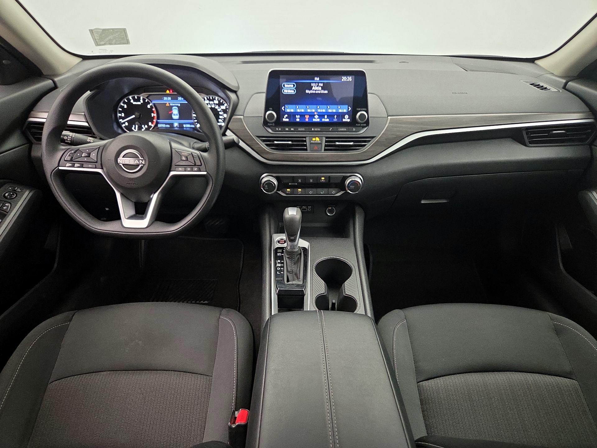 Thumbnail: 2025 Nissan Altima - 9