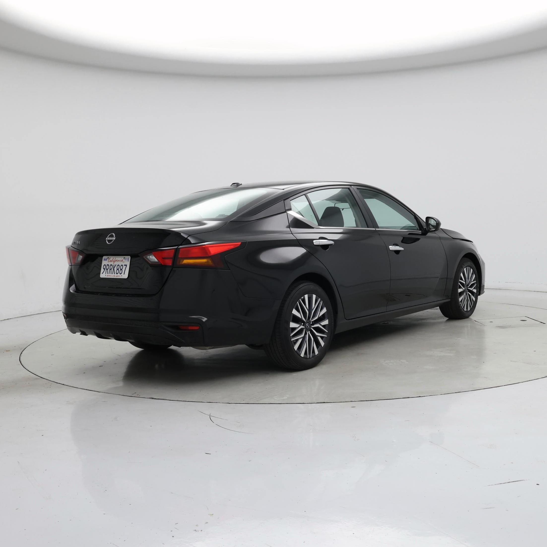 Thumbnail: 2025 Nissan Altima - 8