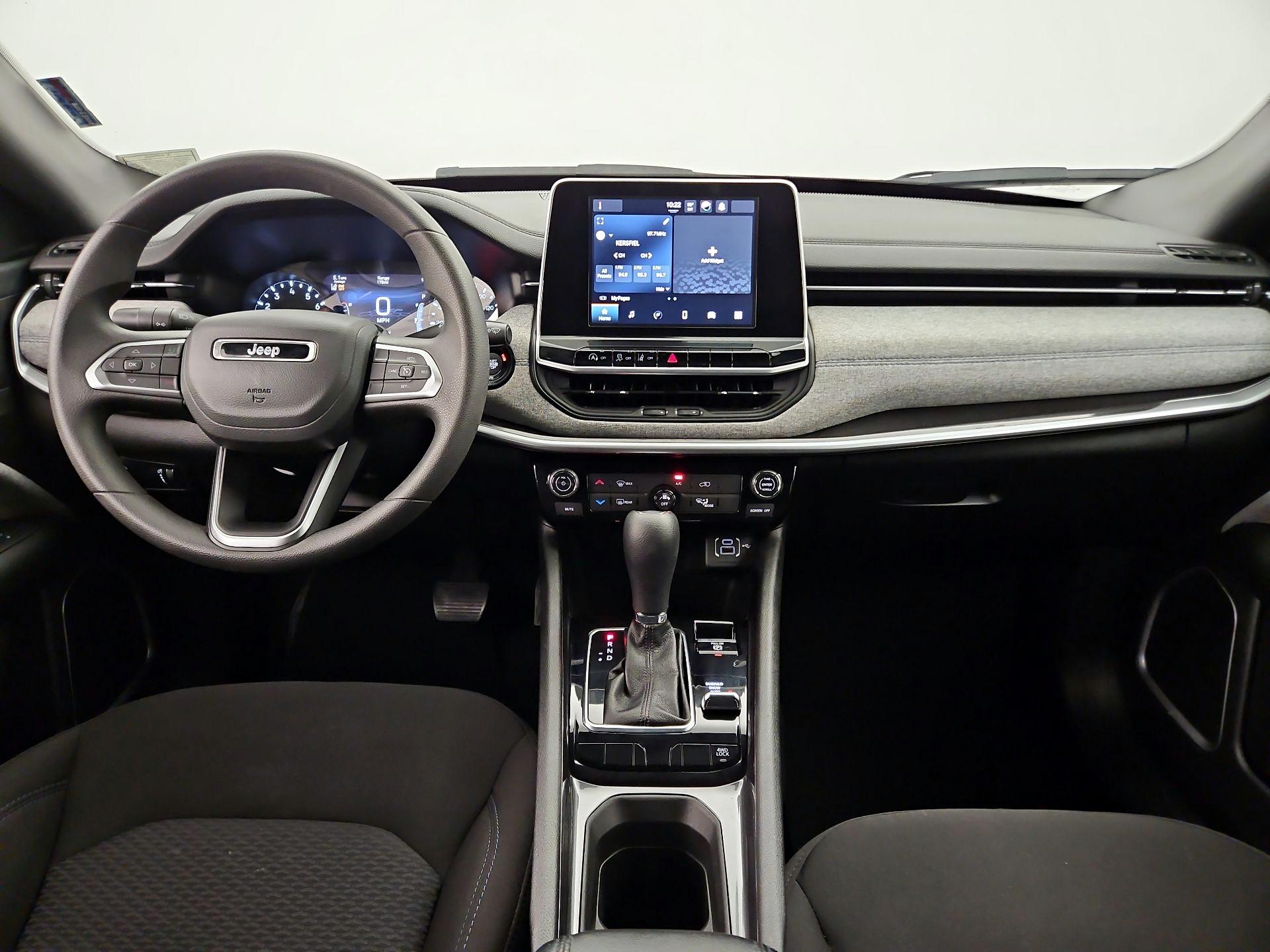 Thumbnail: 2025 Jeep Compass - 9