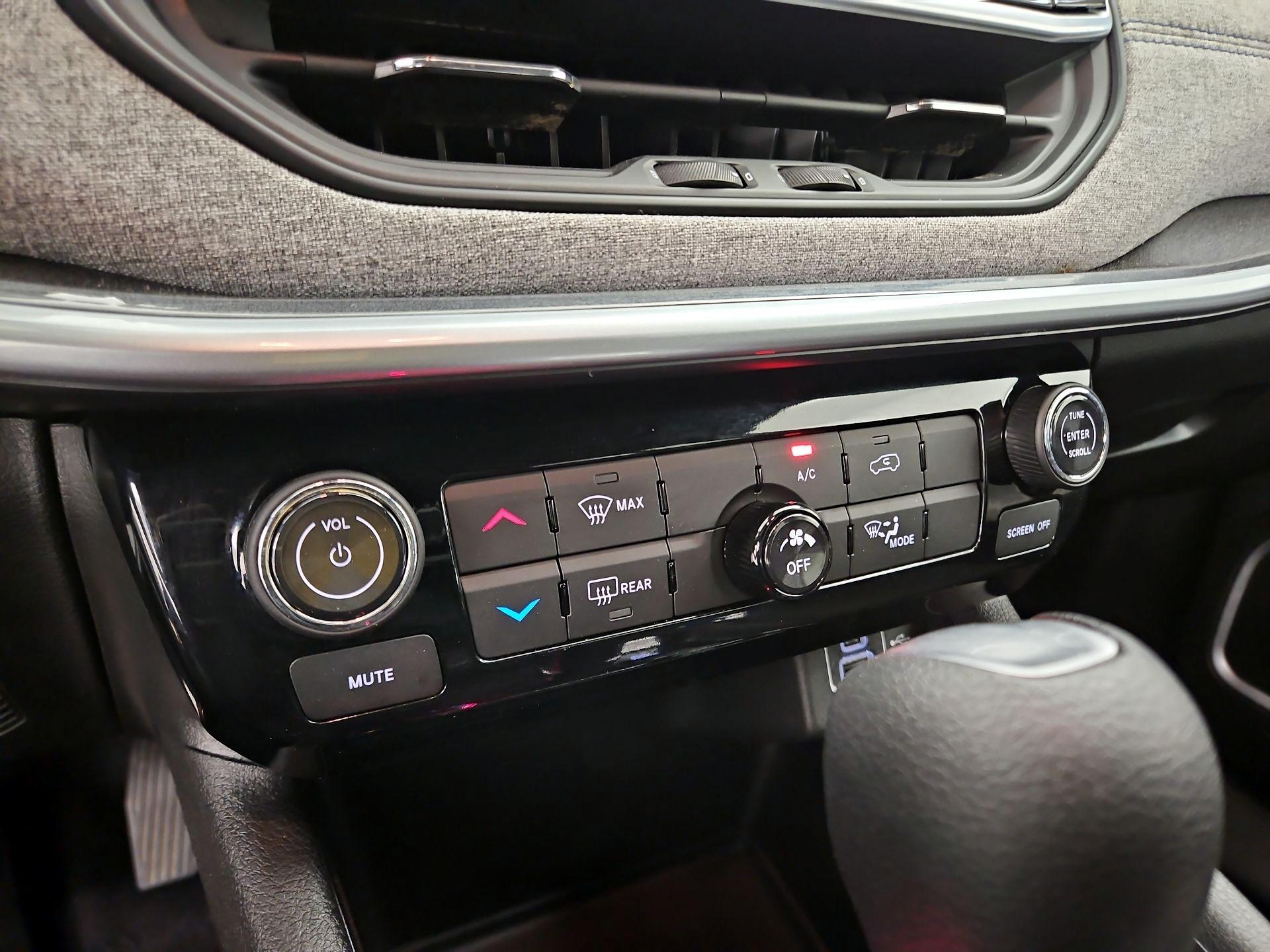 Thumbnail: 2025 Jeep Compass - 14