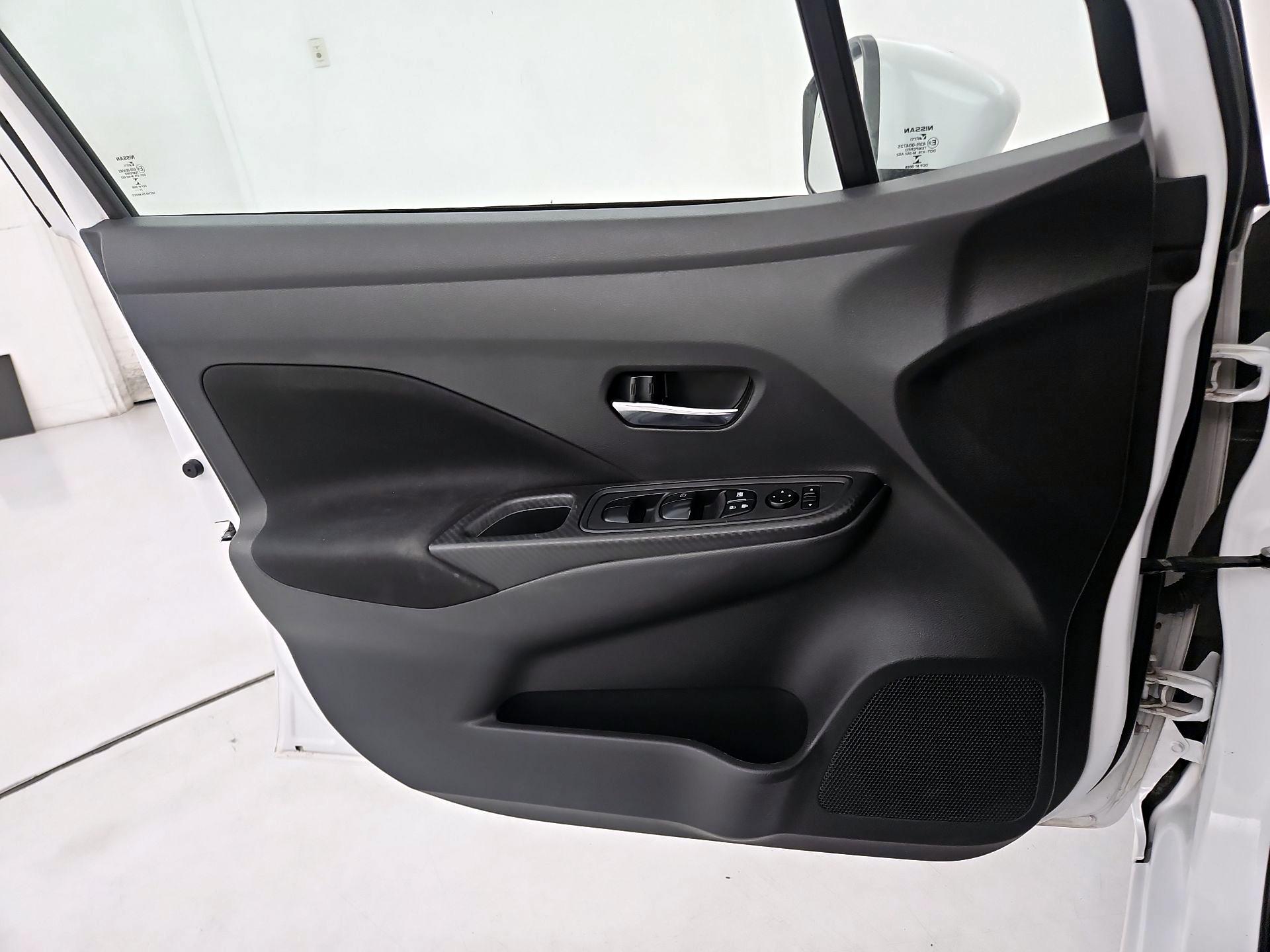 Thumbnail: 2021 Nissan Versa - 12