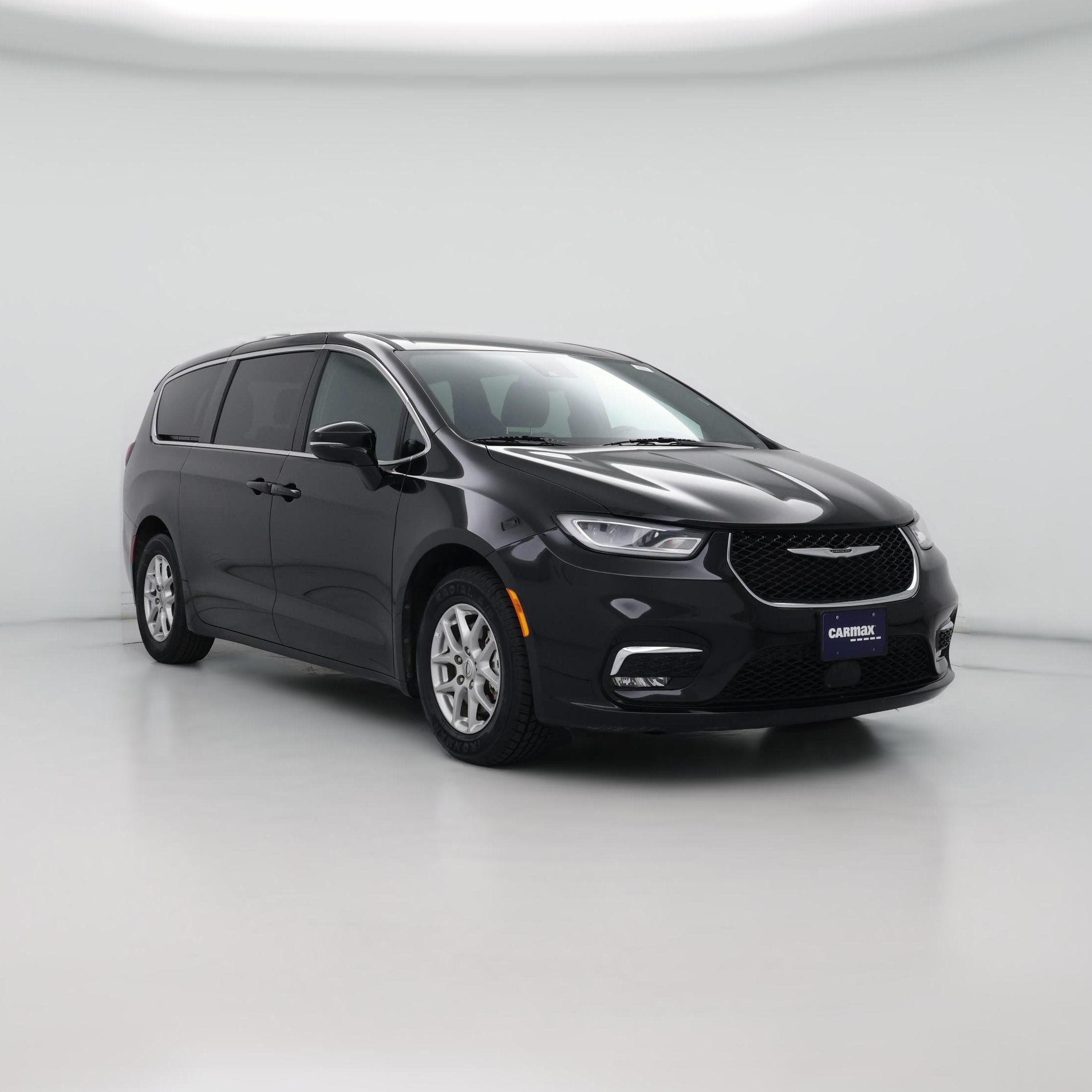 Thumbnail: 2025 Chrysler Pacifica - 1