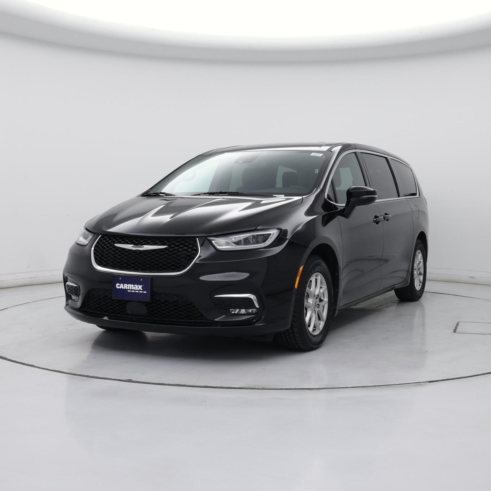 Thumbnail: 2025 Chrysler Pacifica - 4