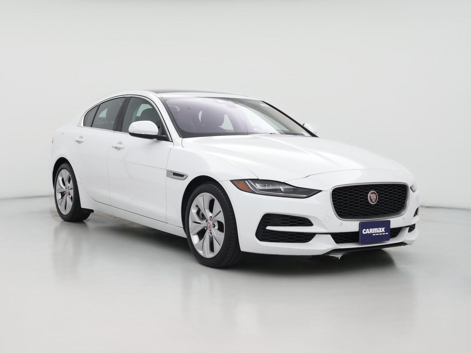 2020 Jaguar XE S - Photo 1