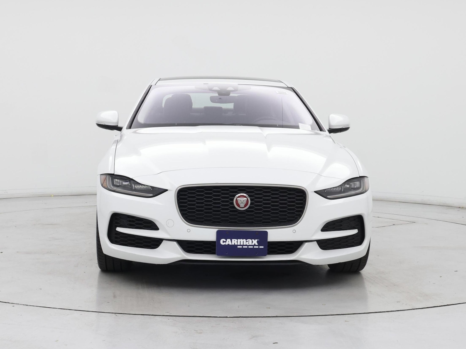 2020 Jaguar XE S - Photo 6