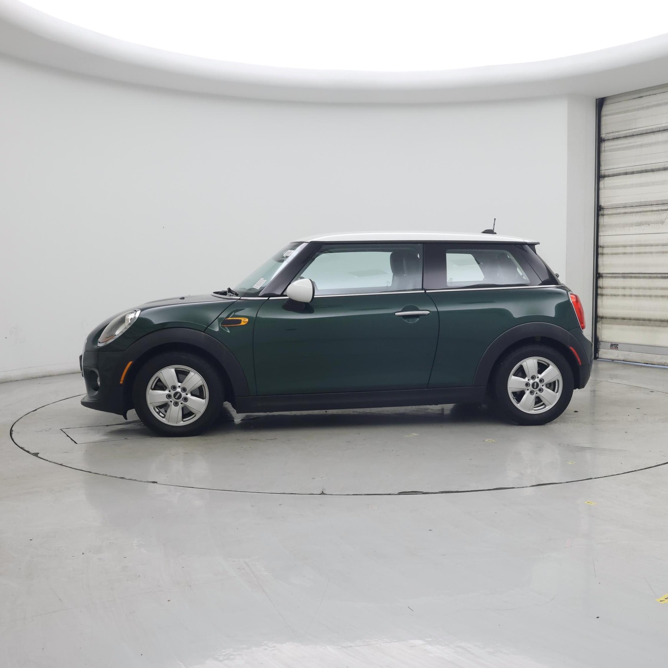 Thumbnail: 2015 MINI Cooper Hardtop - 3