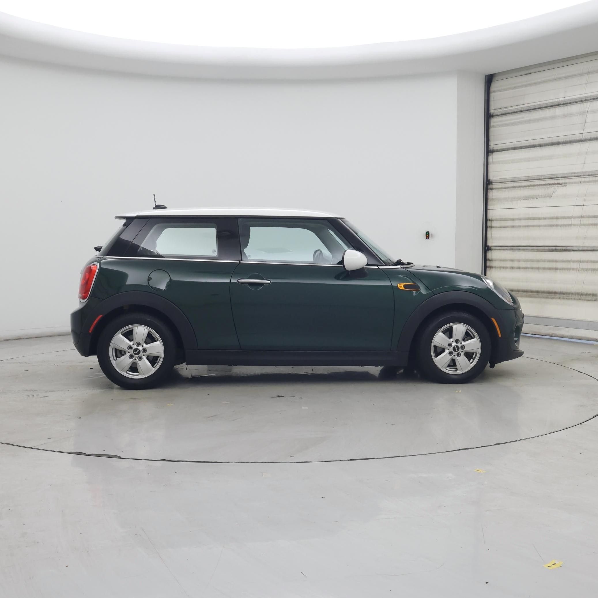 Thumbnail: 2015 MINI Cooper Hardtop - 7
