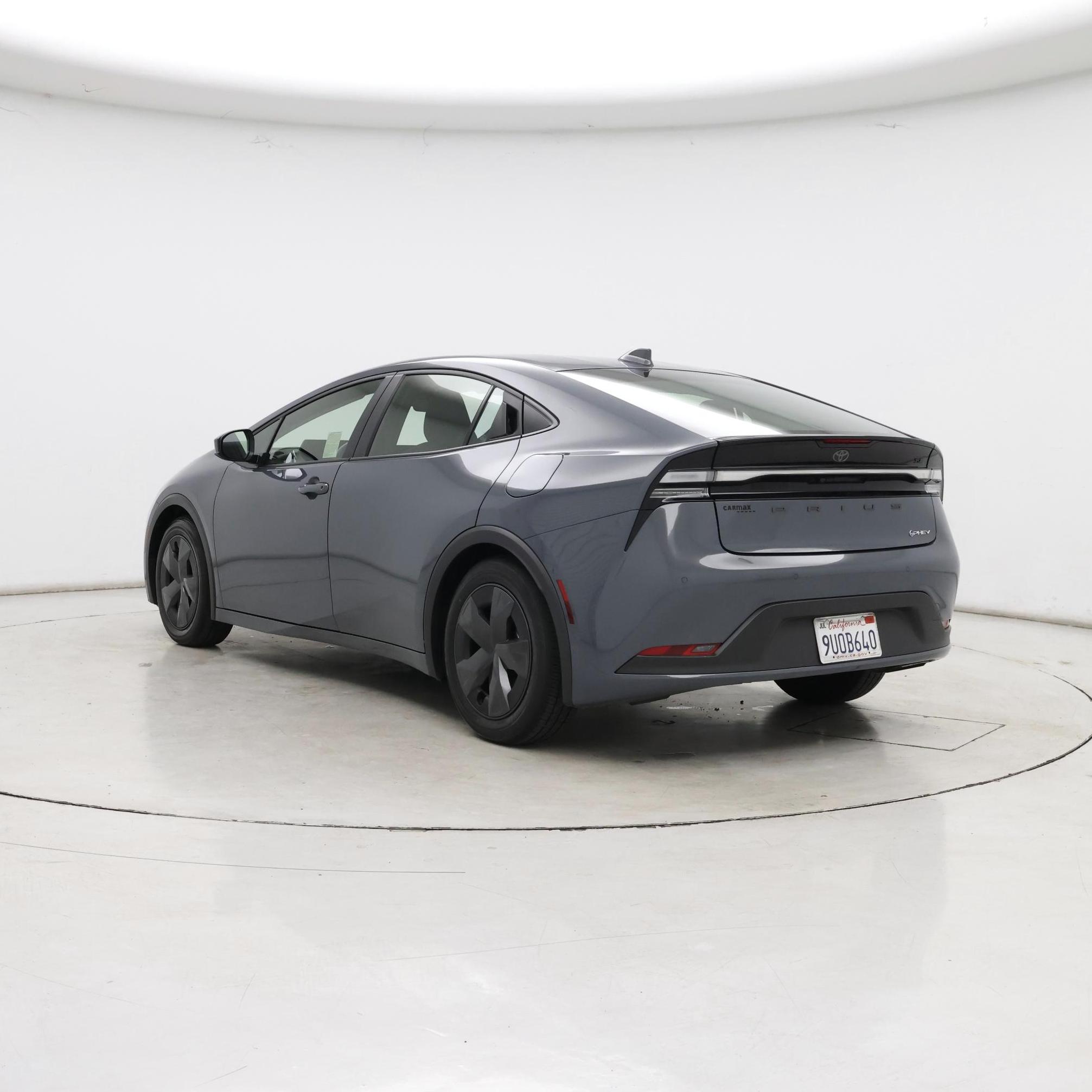 Thumbnail: 2025 Toyota Prius - 2