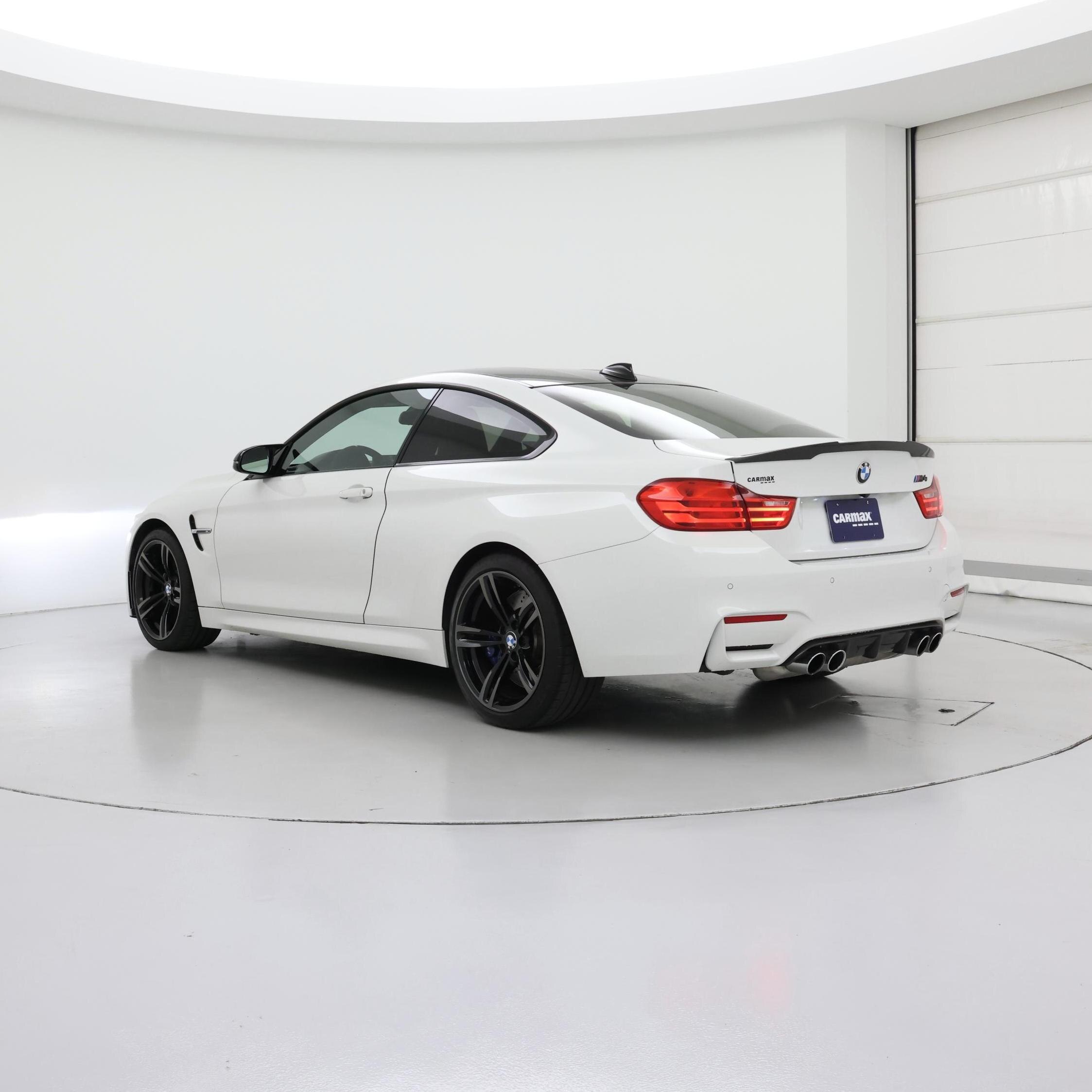 Thumbnail: 2015 BMW M4 - 2
