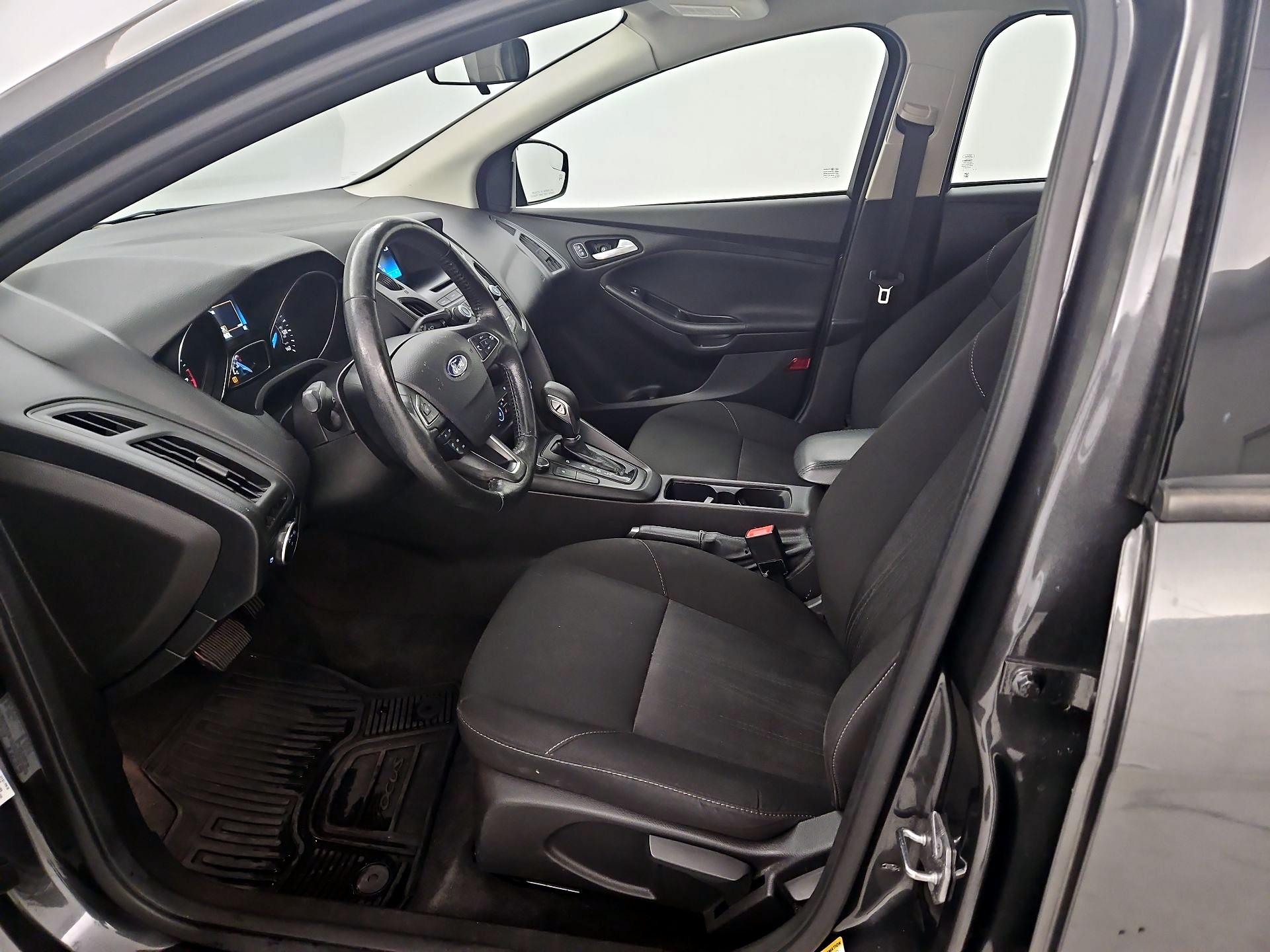 Thumbnail: 2017 Ford Focus - 11