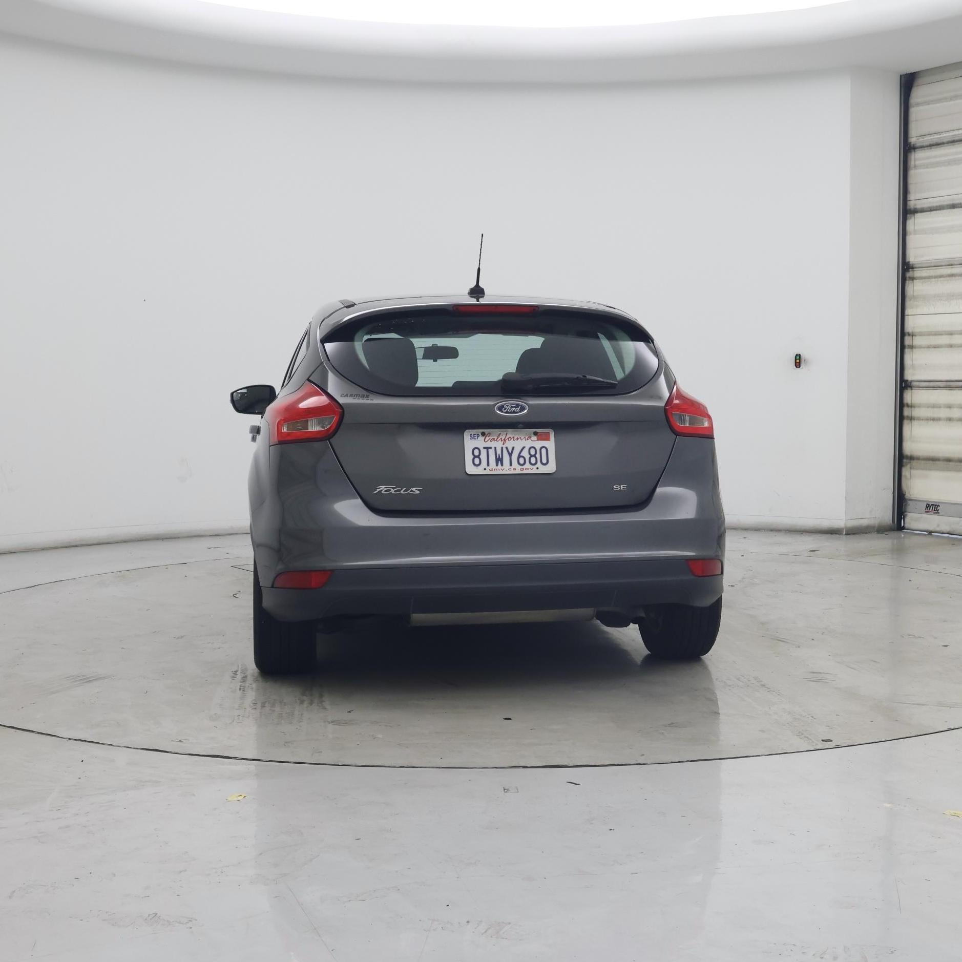 Thumbnail: 2017 Ford Focus - 6