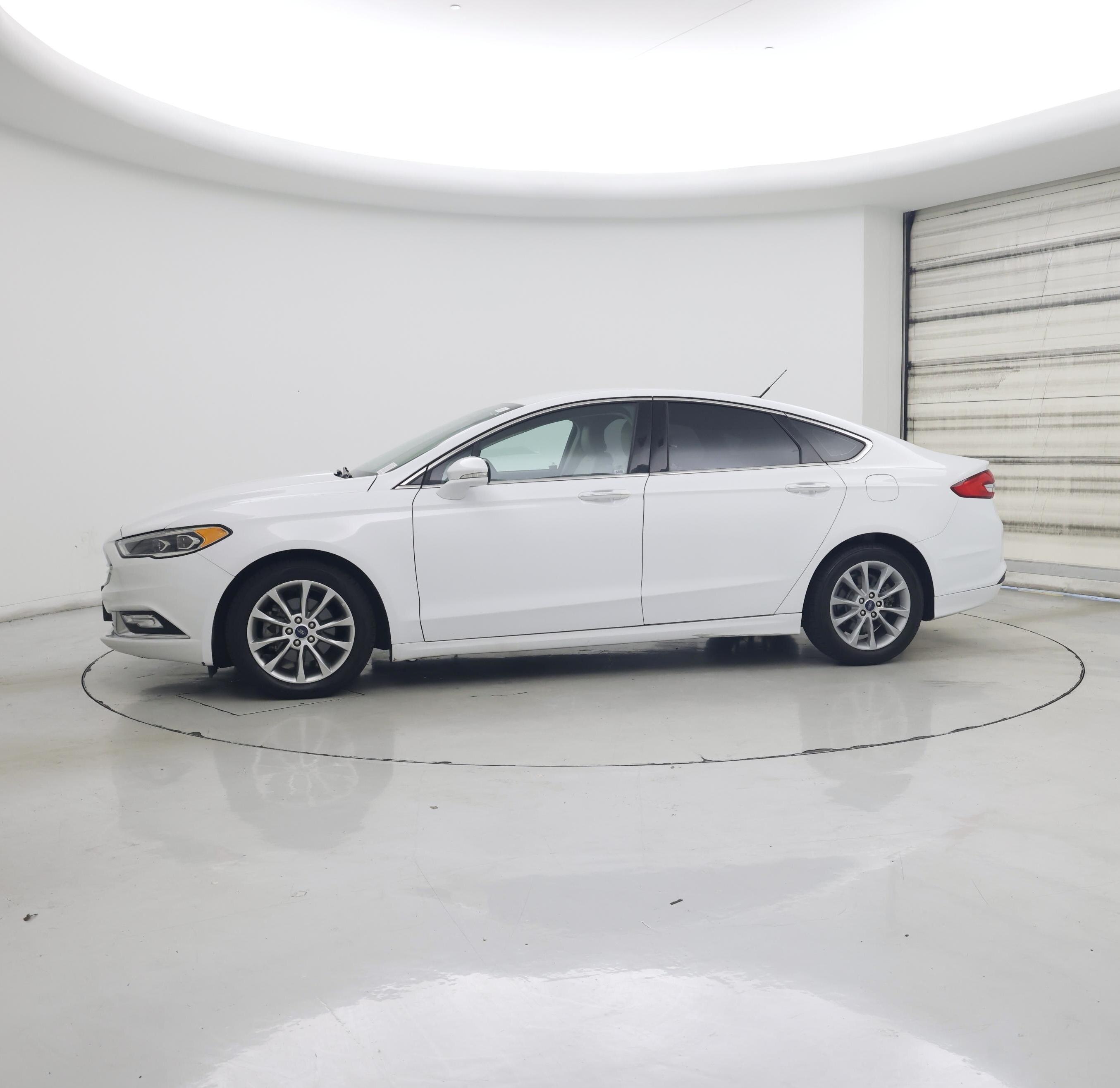 Thumbnail: 2017 Ford Fusion - 3
