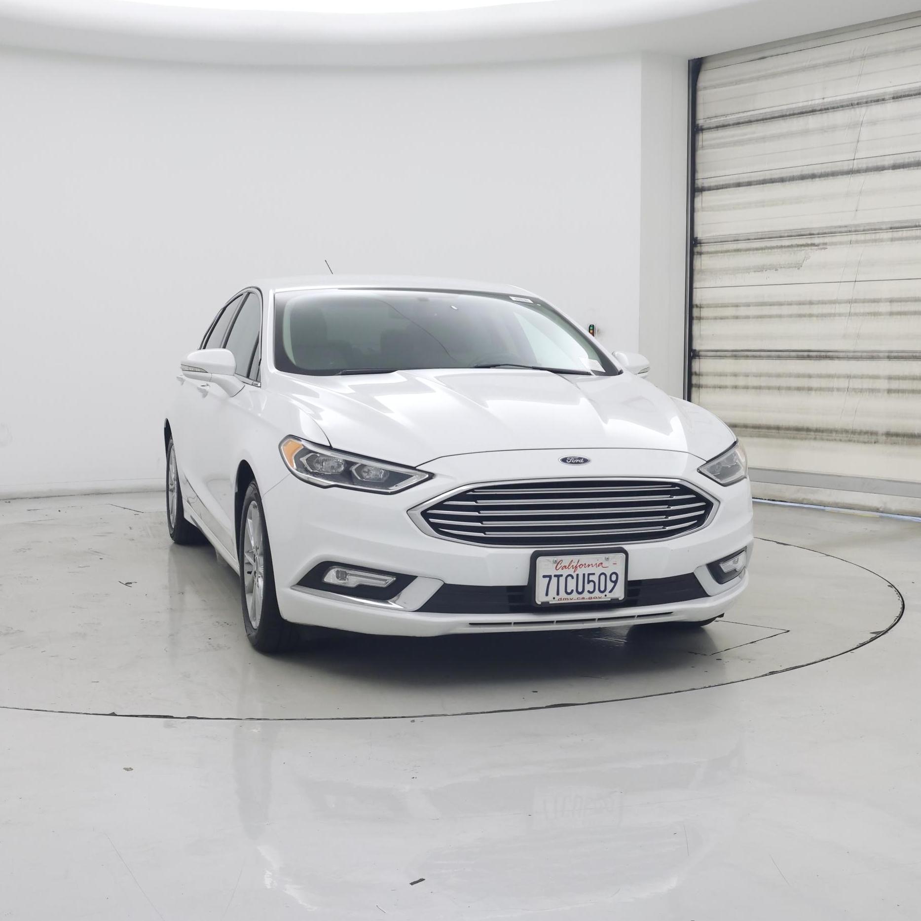Thumbnail: 2017 Ford Fusion - 5