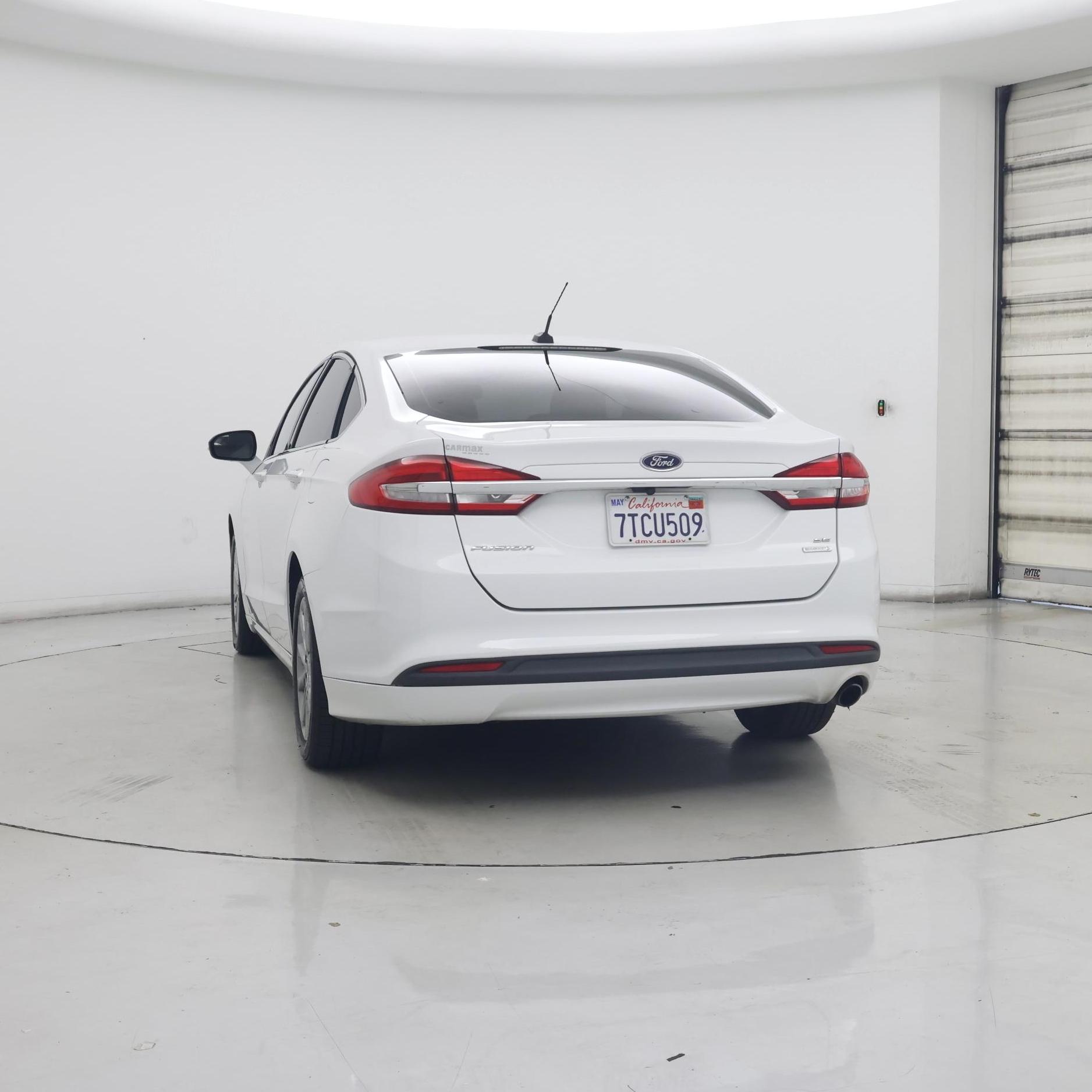 Thumbnail: 2017 Ford Fusion - 6