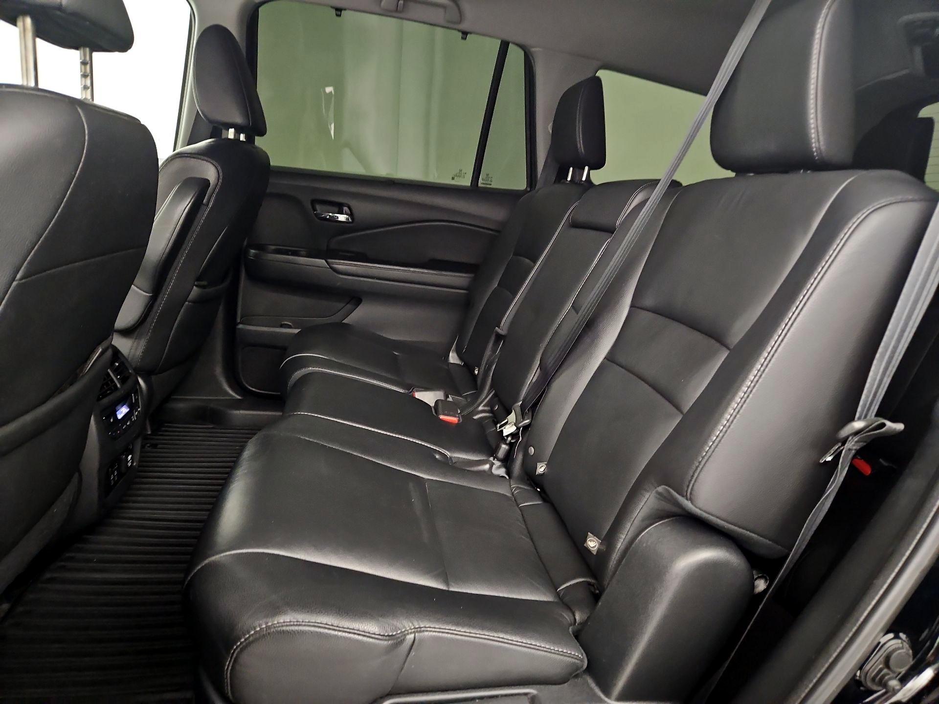 Thumbnail: 2020 Honda Pilot - 18