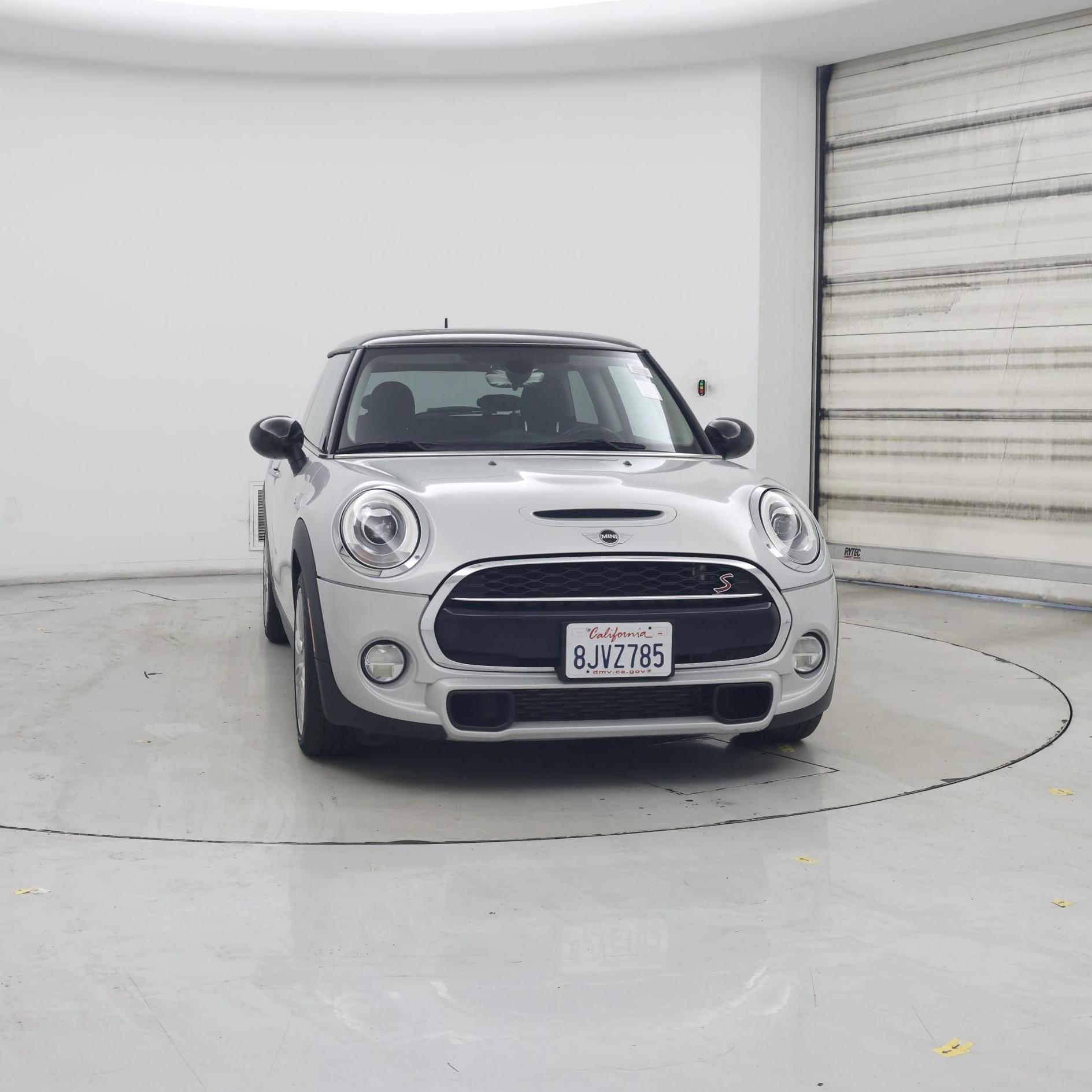 Thumbnail: 2016 MINI Cooper Hardtop - 5