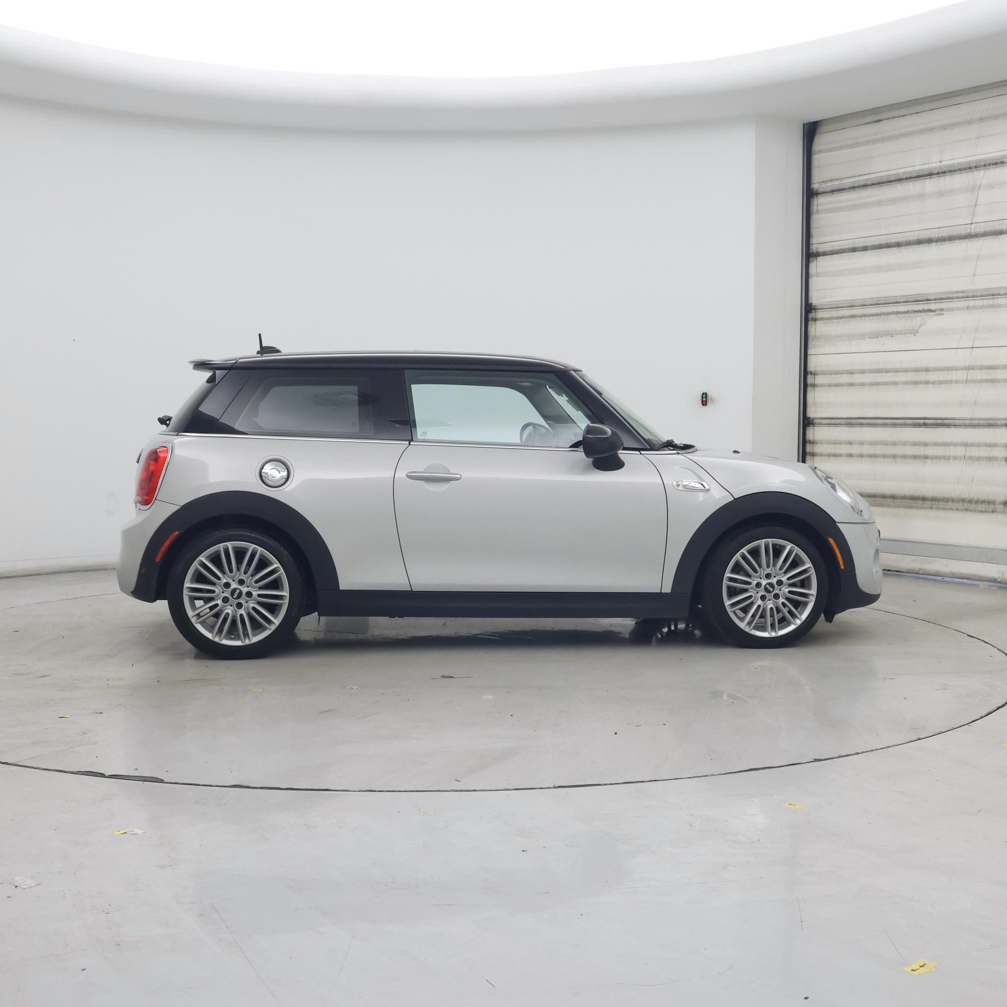 Thumbnail: 2016 MINI Cooper Hardtop - 7