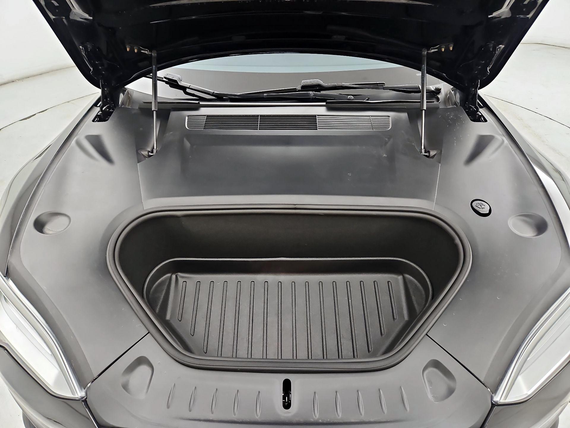 Thumbnail: 2021 Tesla Model S - 19