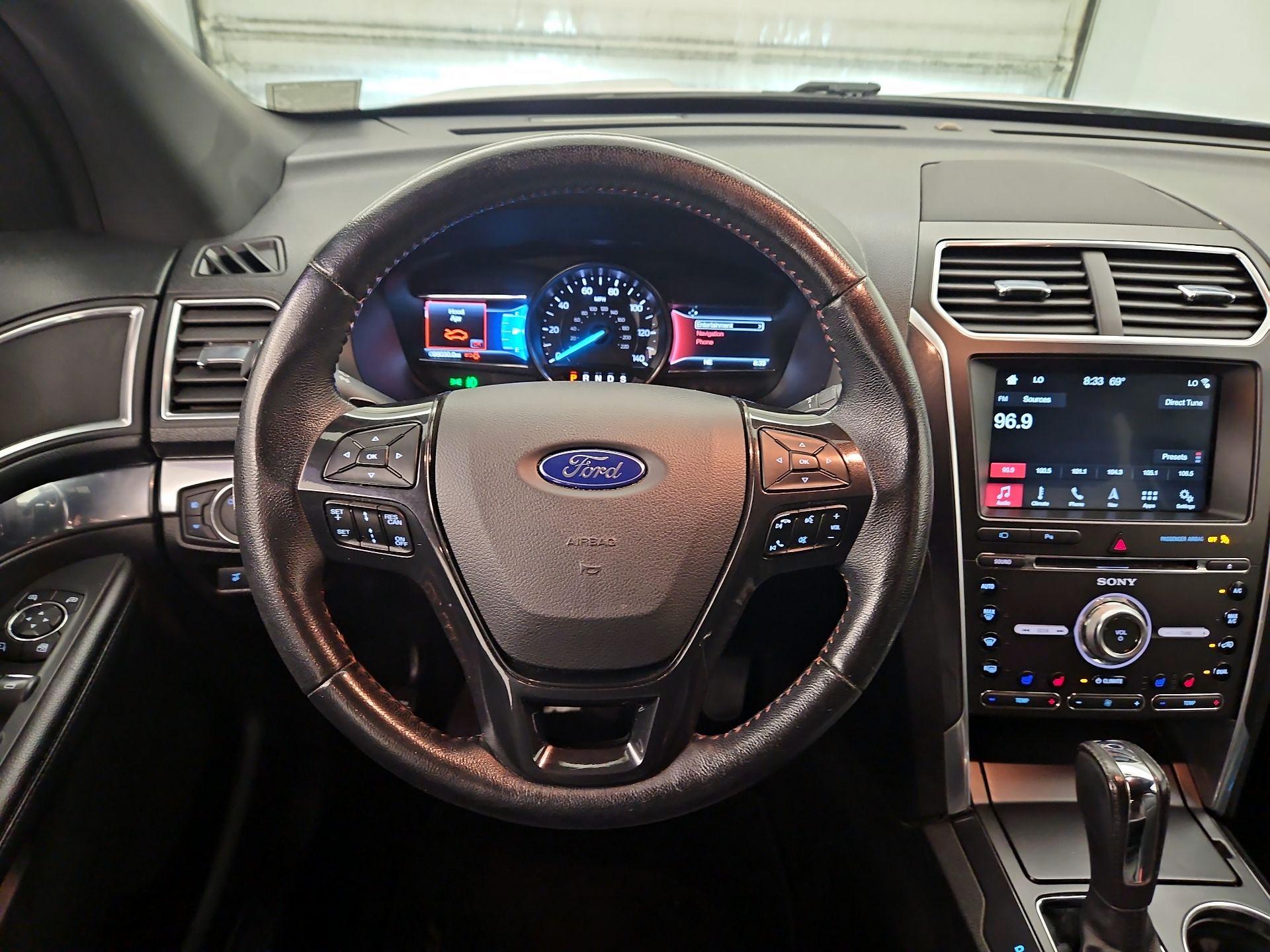 Thumbnail: 2017 Ford Explorer - 10