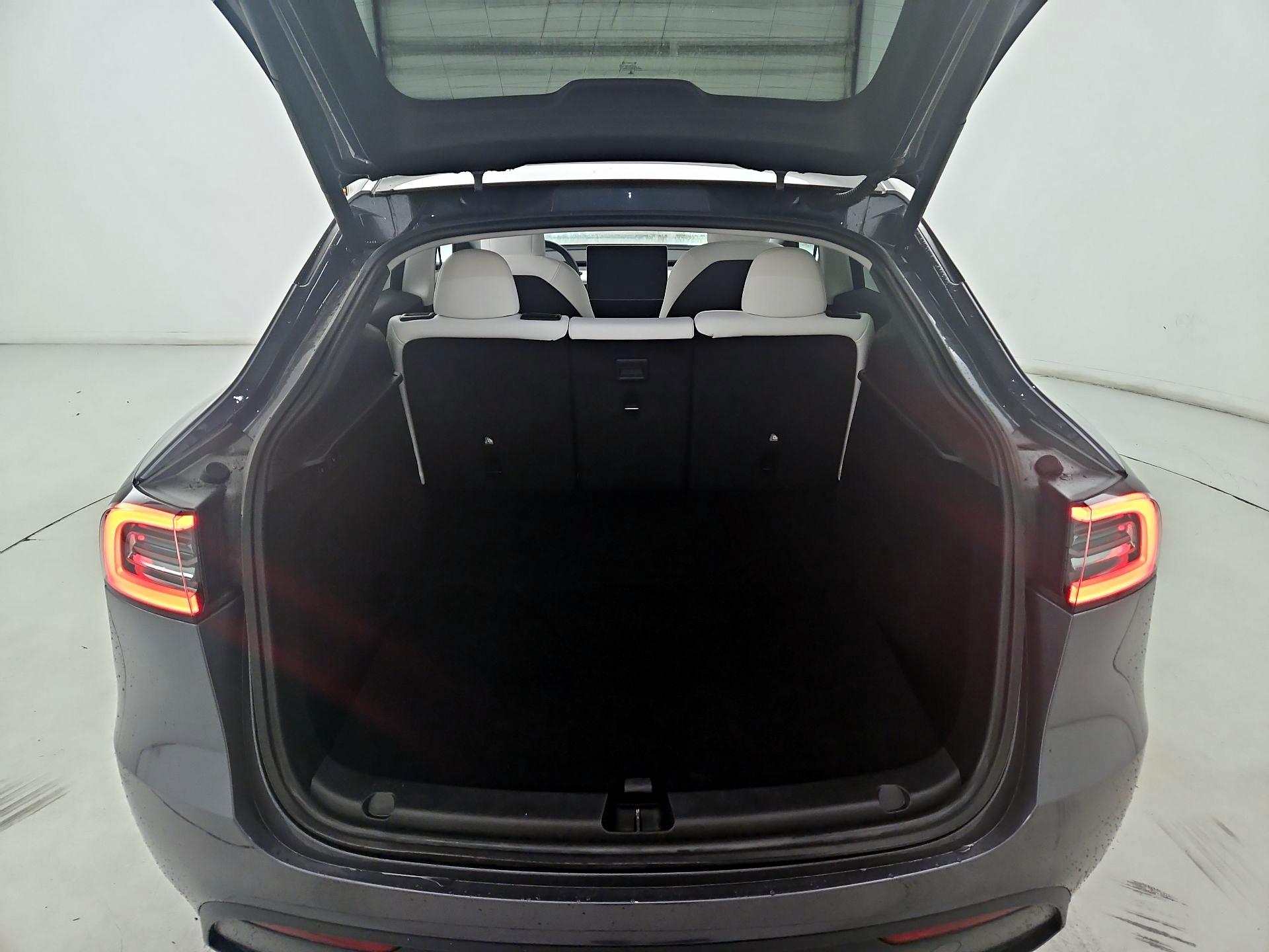 Thumbnail: 2023 Tesla Model Y - 20