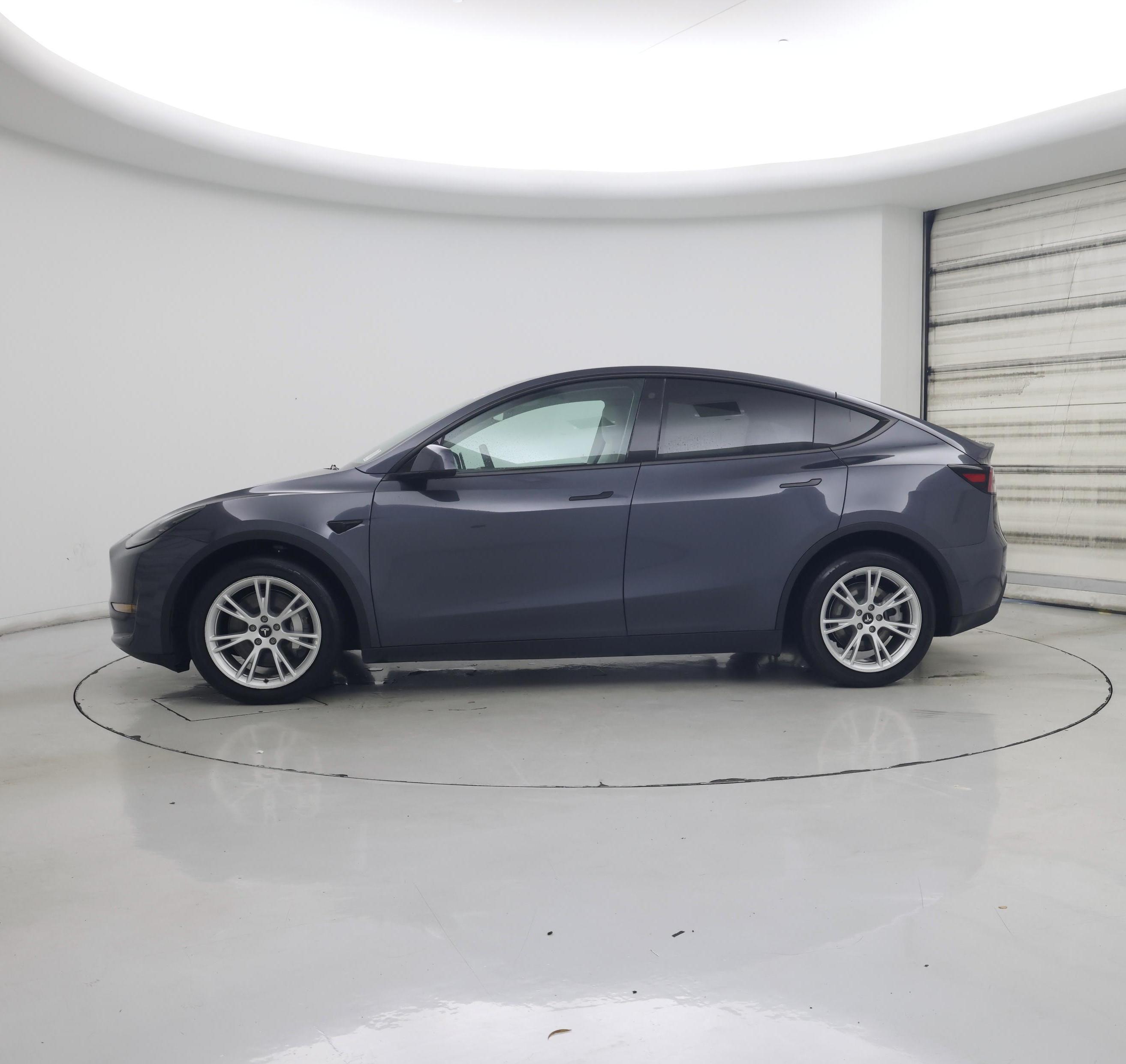 Thumbnail: 2023 Tesla Model Y - 3