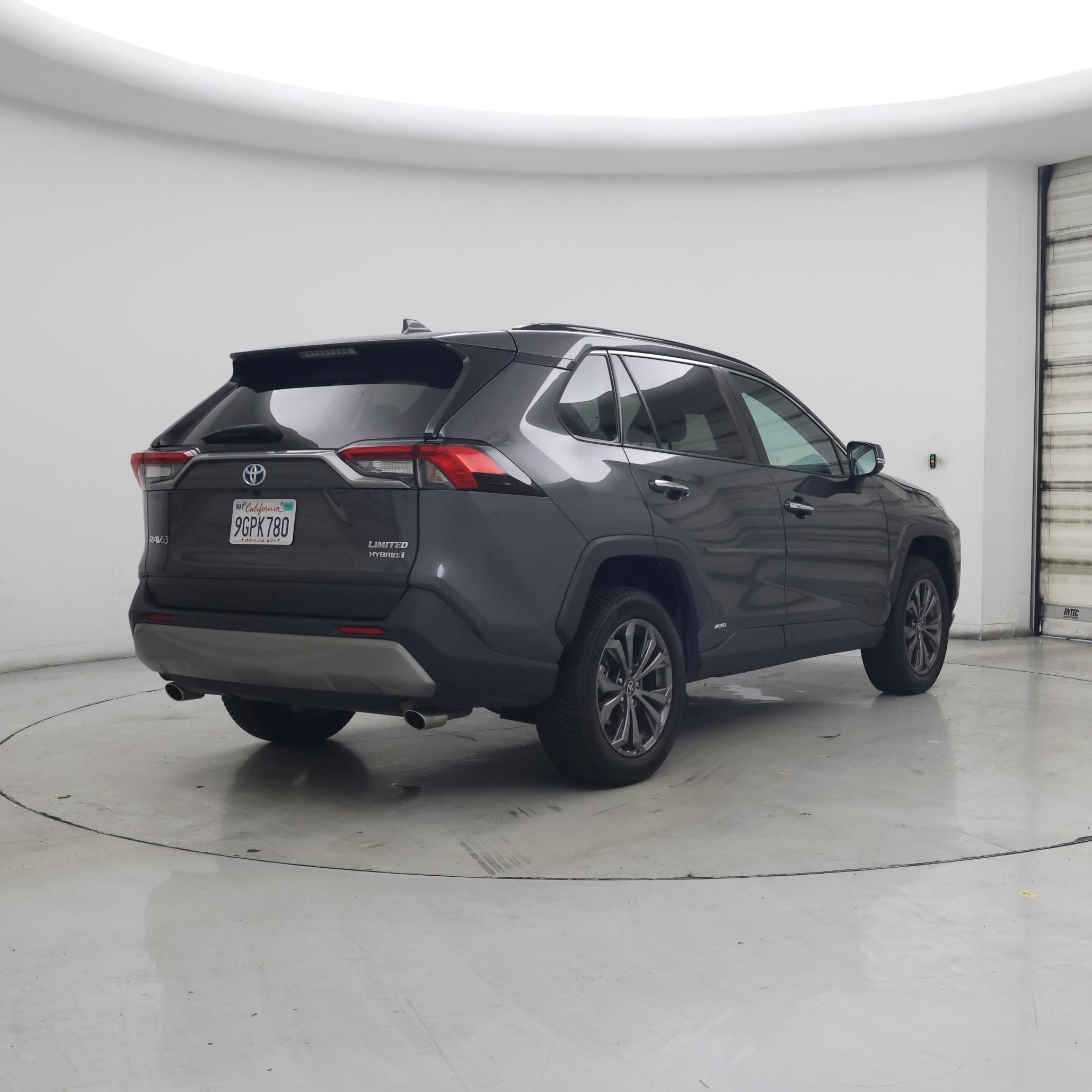 Thumbnail: 2023 Toyota RAV4 - 8