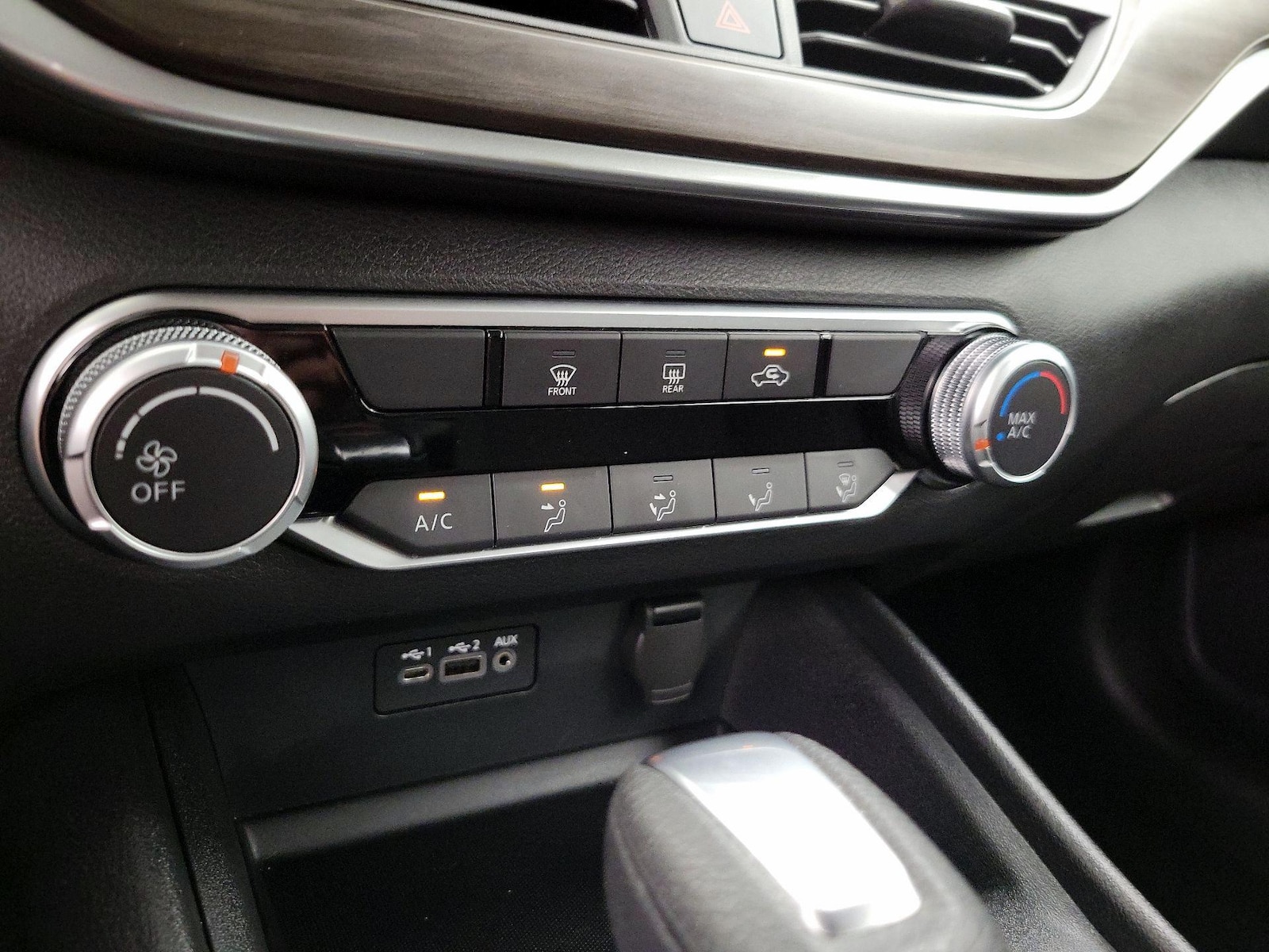 2025 Nissan Altima SV - Photo 17