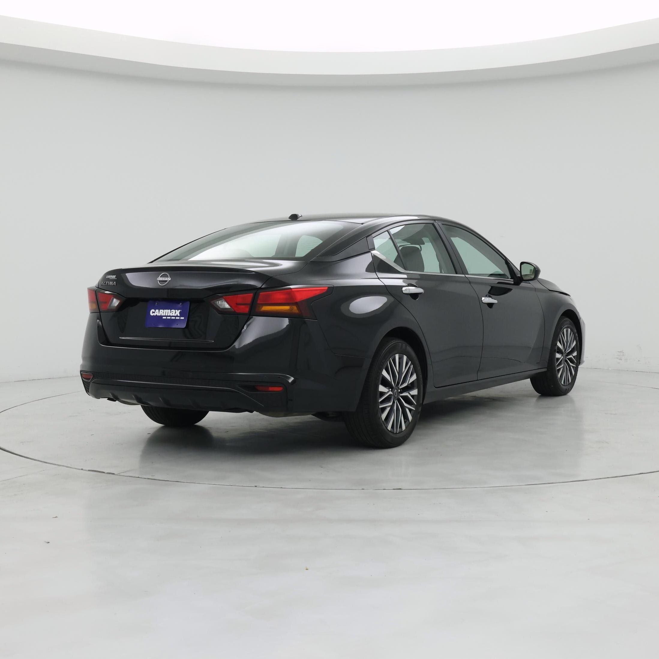 Thumbnail: 2025 Nissan Altima - 8