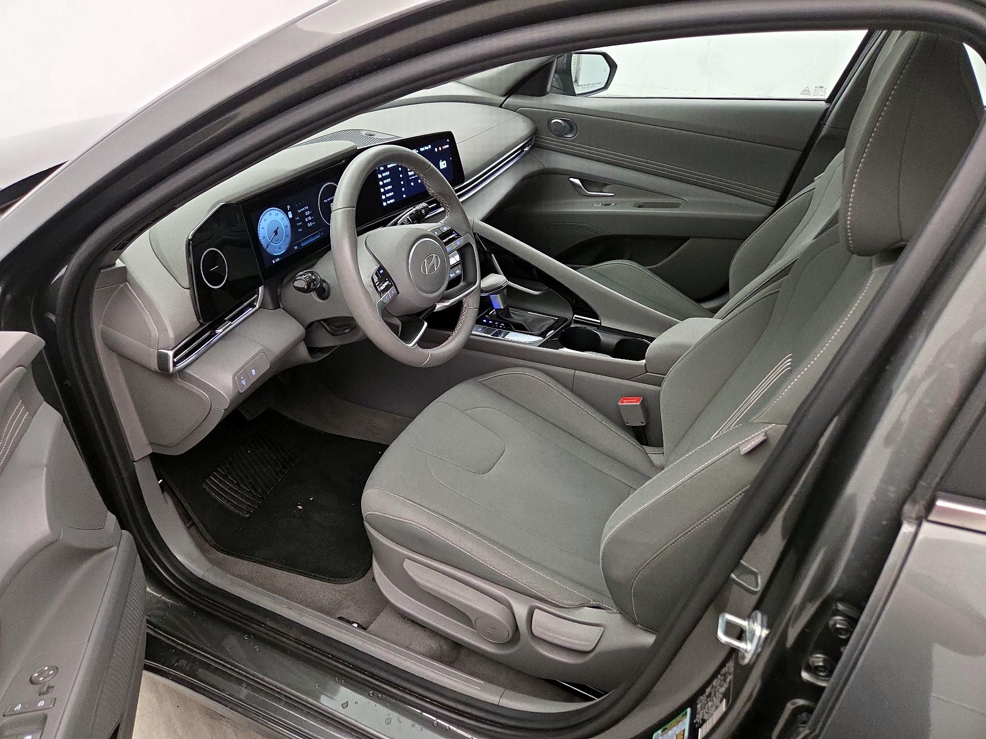 Thumbnail: 2025 Hyundai Elantra - 11