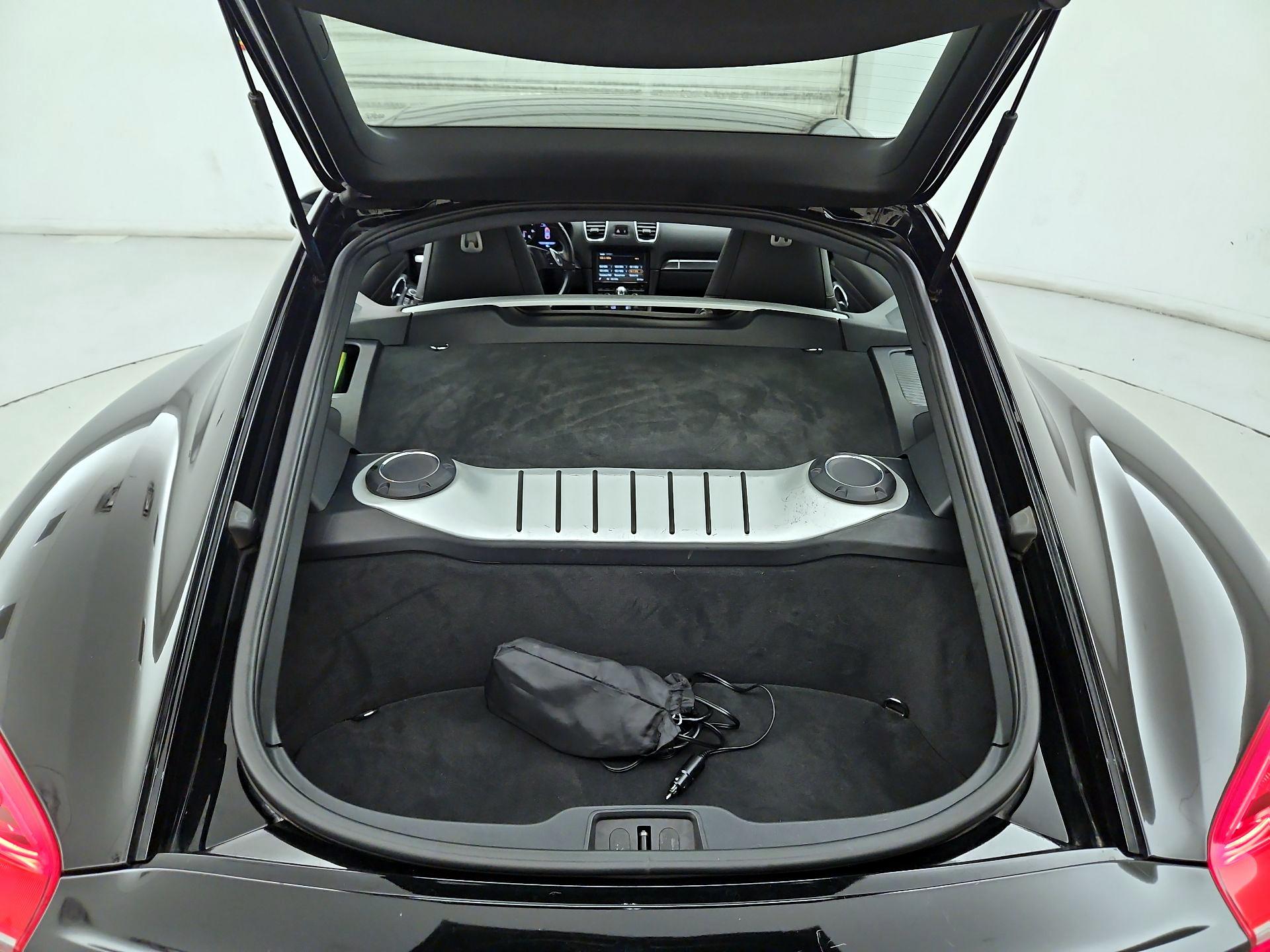 Thumbnail: 2015 Porsche Cayman - 19