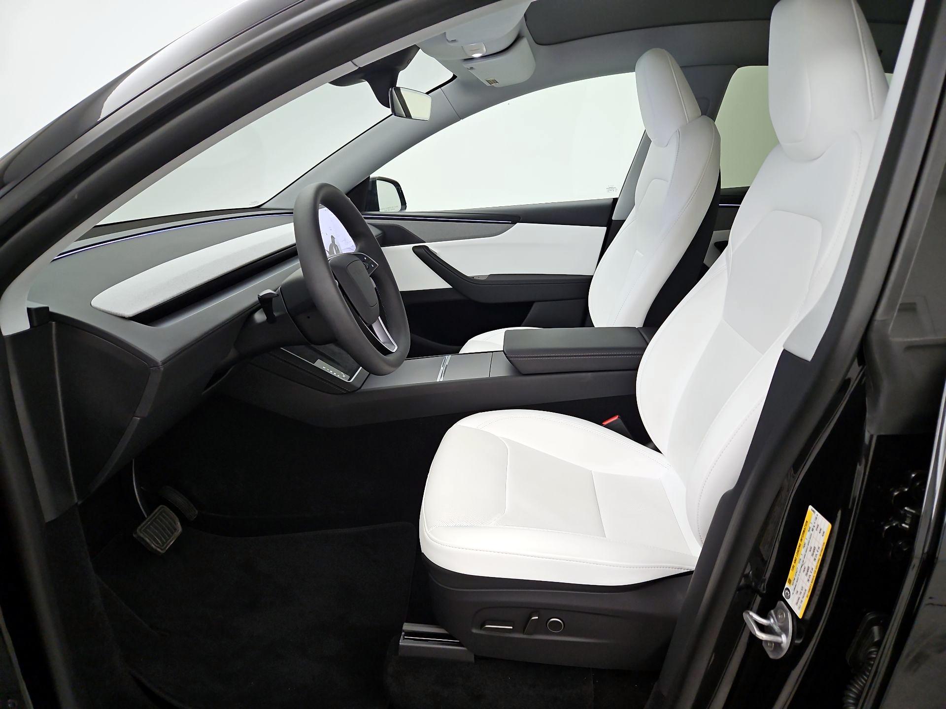 Thumbnail: 2026 Tesla Model Y - 11