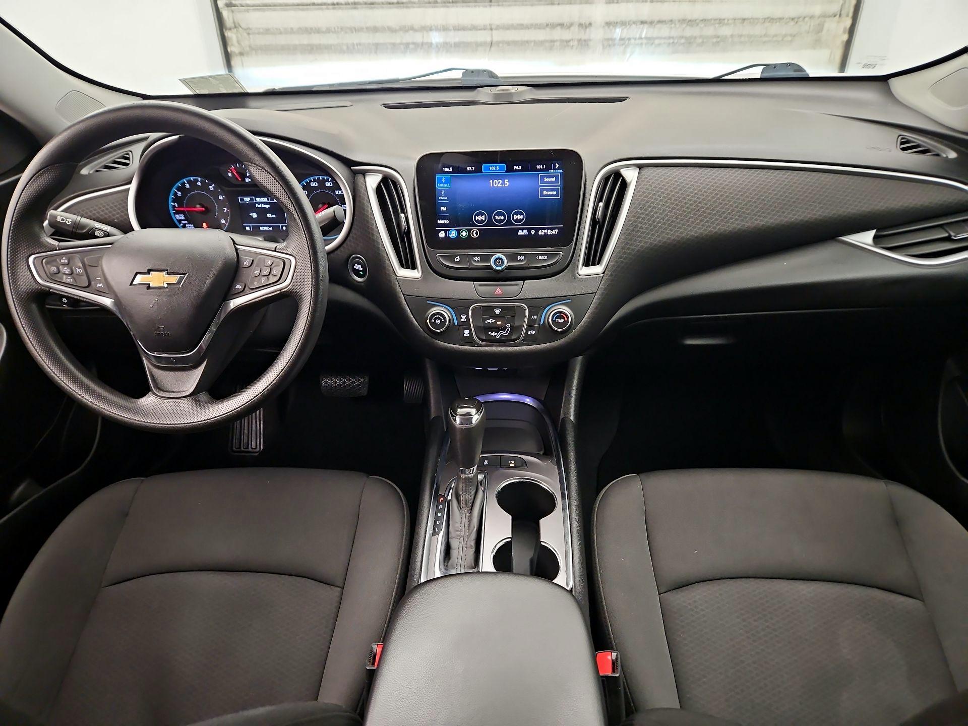 Thumbnail: 2019 Chevrolet Malibu - 9